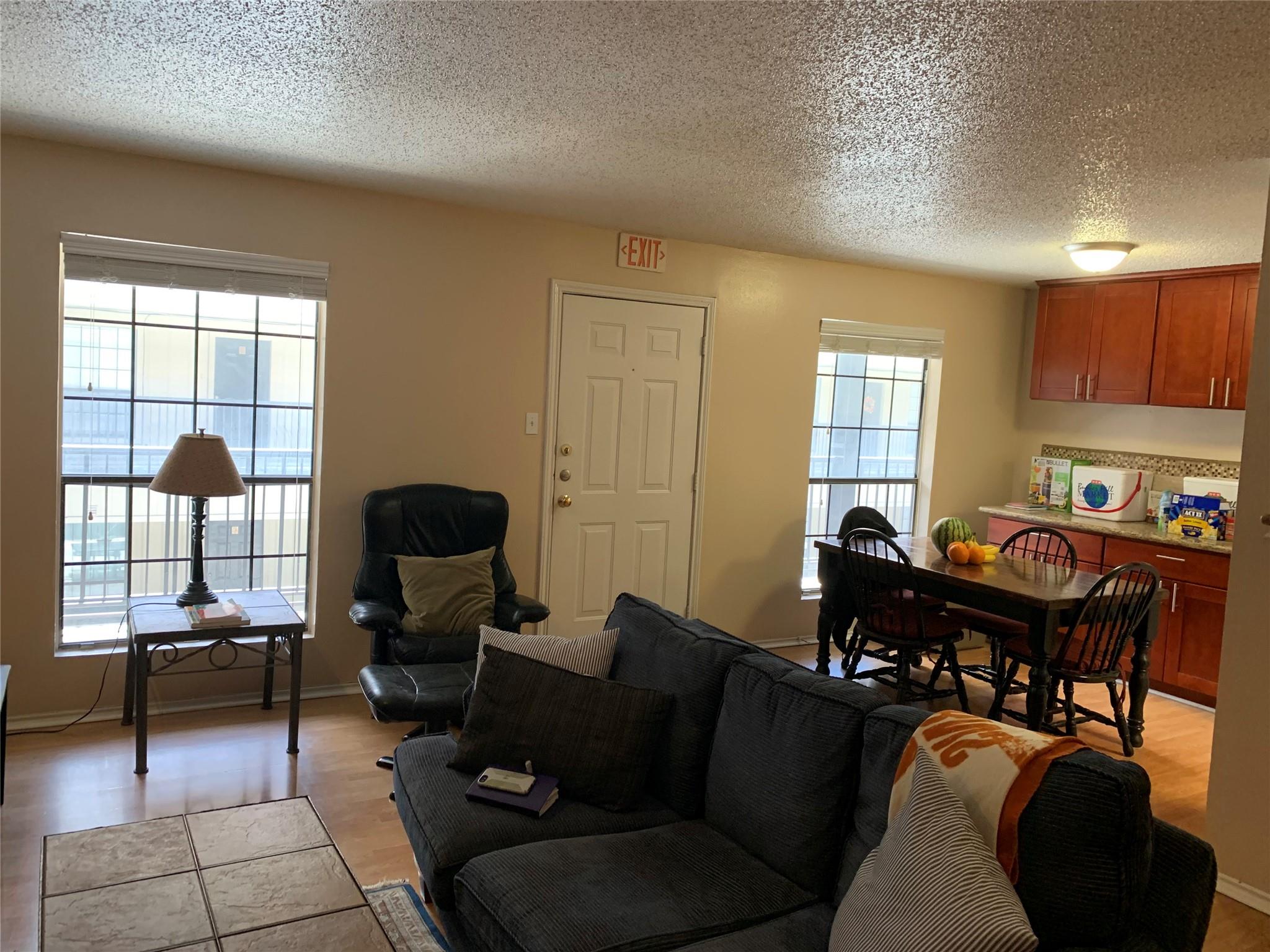 2401 Leon St # 203, Austin, TX 78705