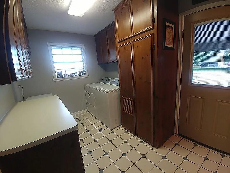 105 Red Tip Ln, Brenham, TX 77833