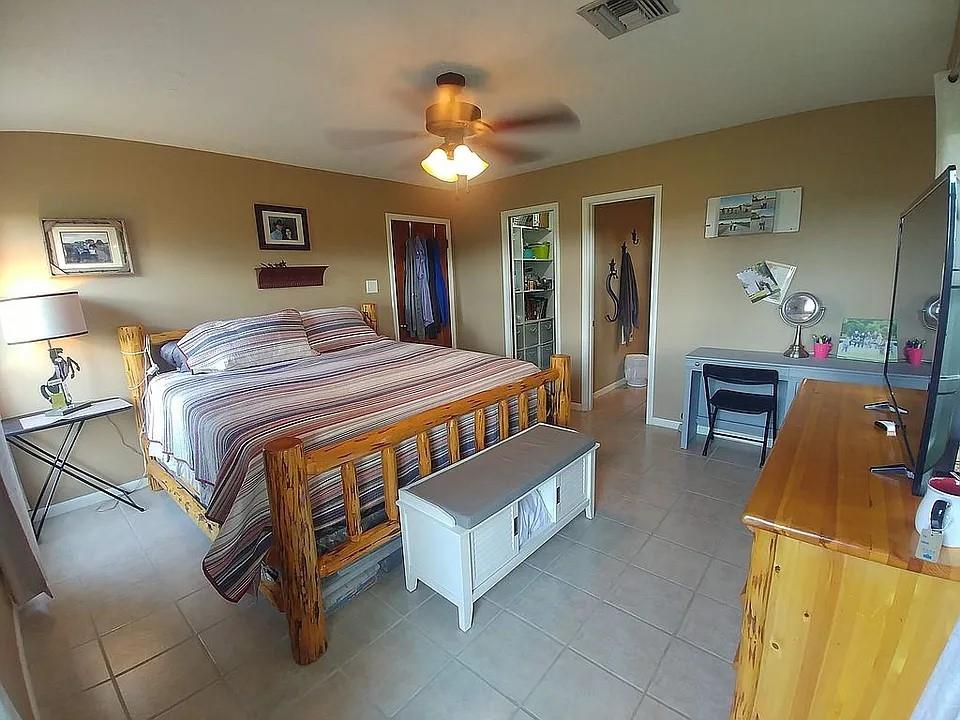 105 Red Tip Ln, Brenham, TX 77833