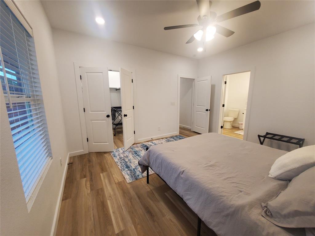 105 Red Tip Ln, Brenham, TX 77833