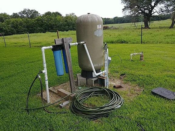 105 Red Tip Ln, Brenham, TX 77833