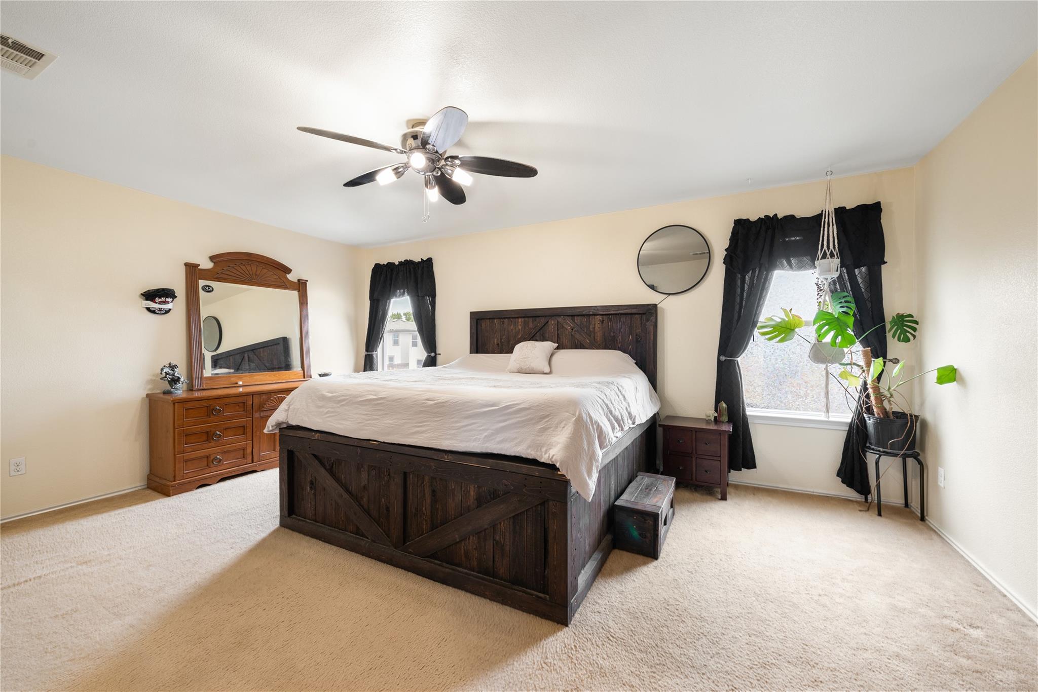 122 Quarter Ave, Buda, TX 78610