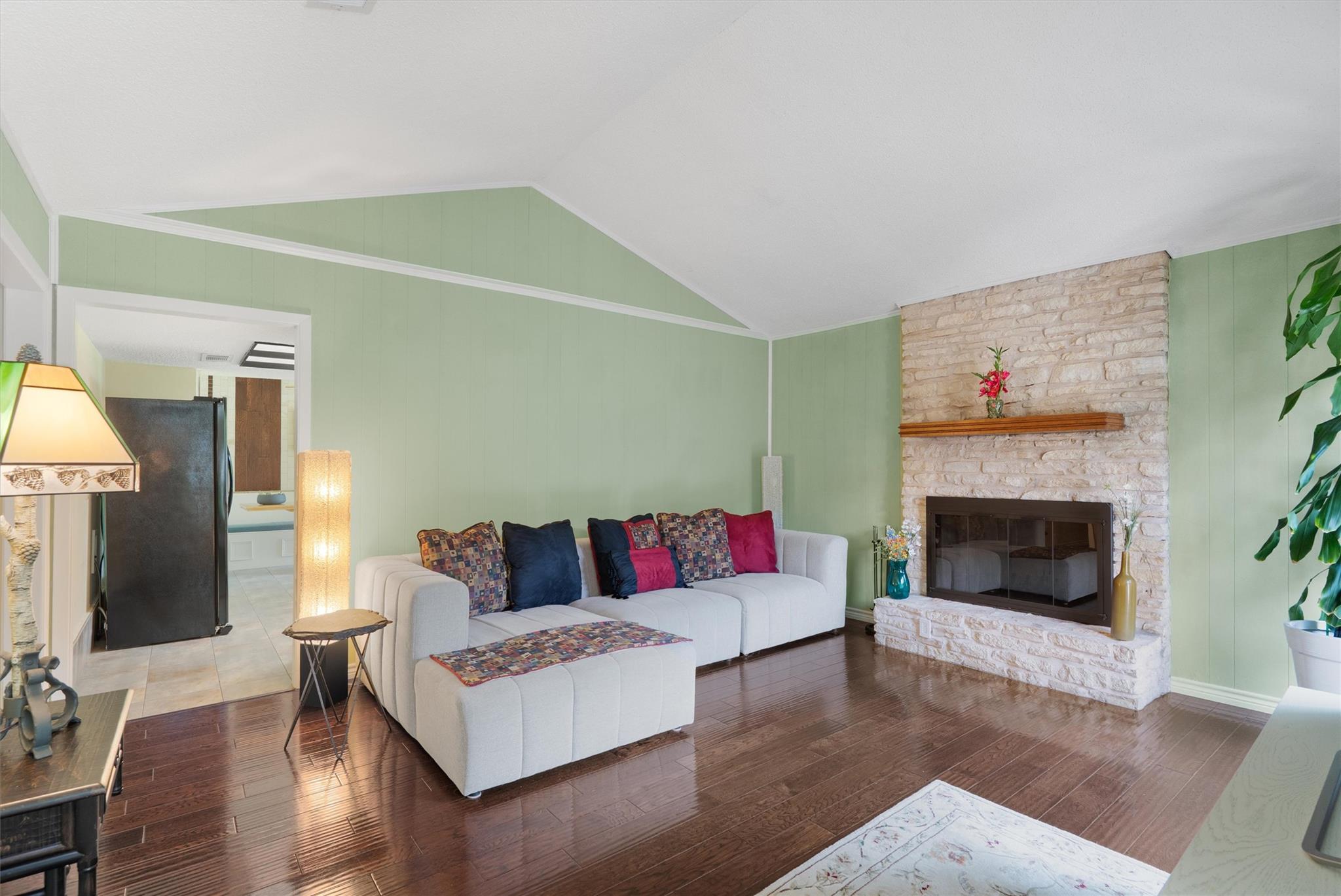 13215 Woodthorpe St, Austin, TX 78729