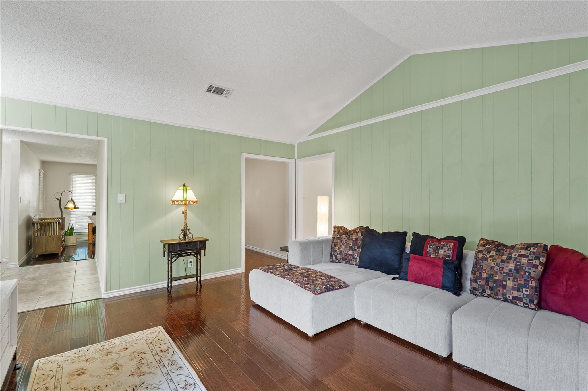 13215 Woodthorpe St, Austin, TX 78729