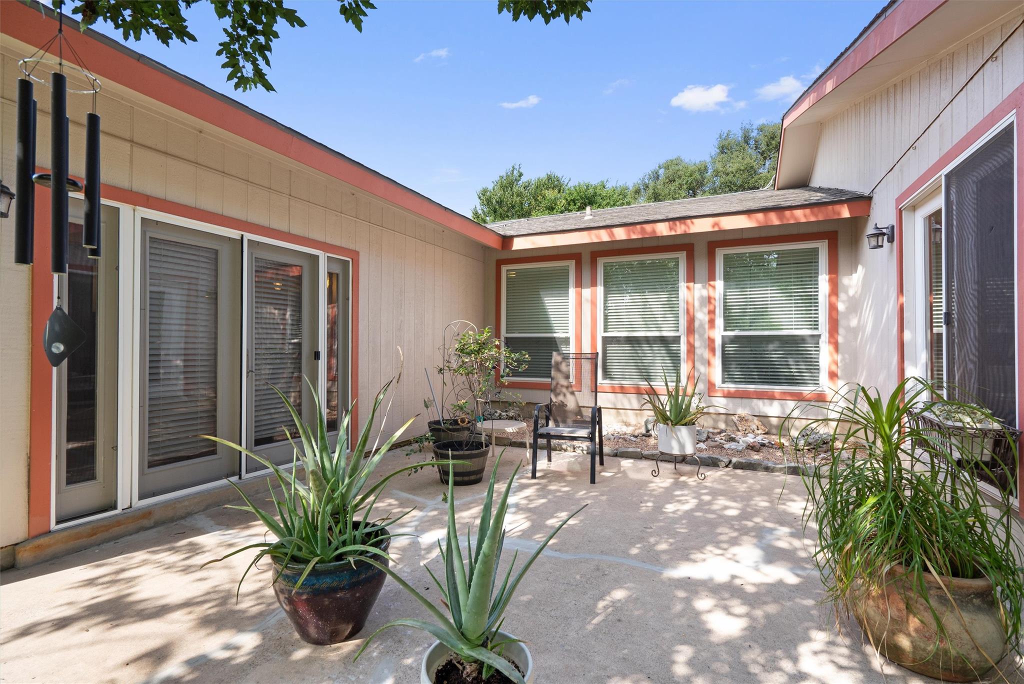 13215 Woodthorpe St, Austin, TX 78729