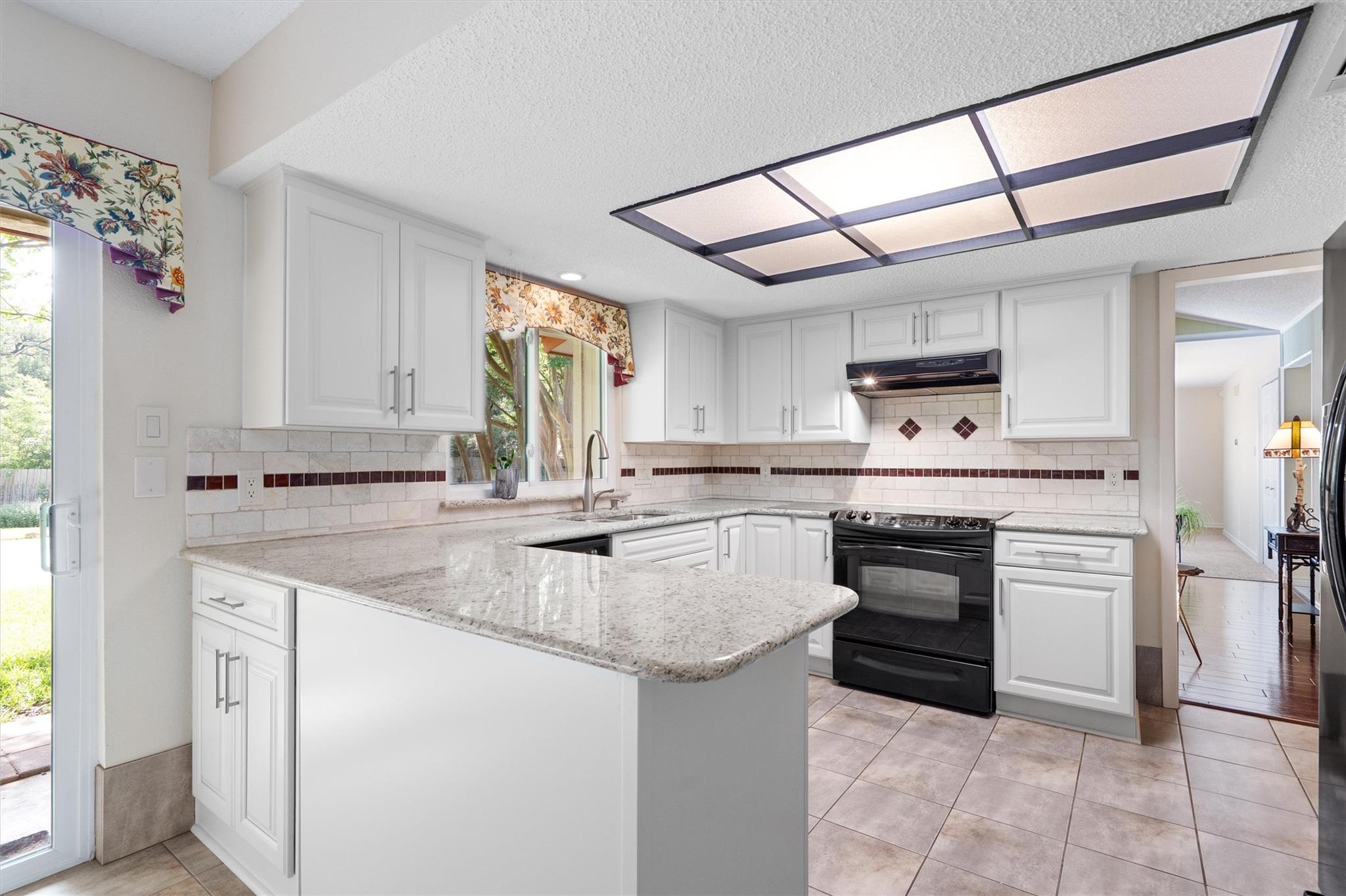 13215 Woodthorpe St, Austin, TX 78729