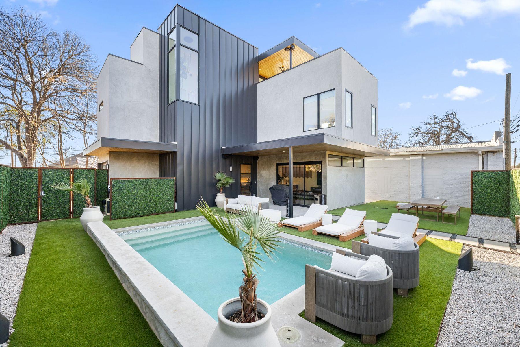 1304 Comal St, Austin, TX 78702