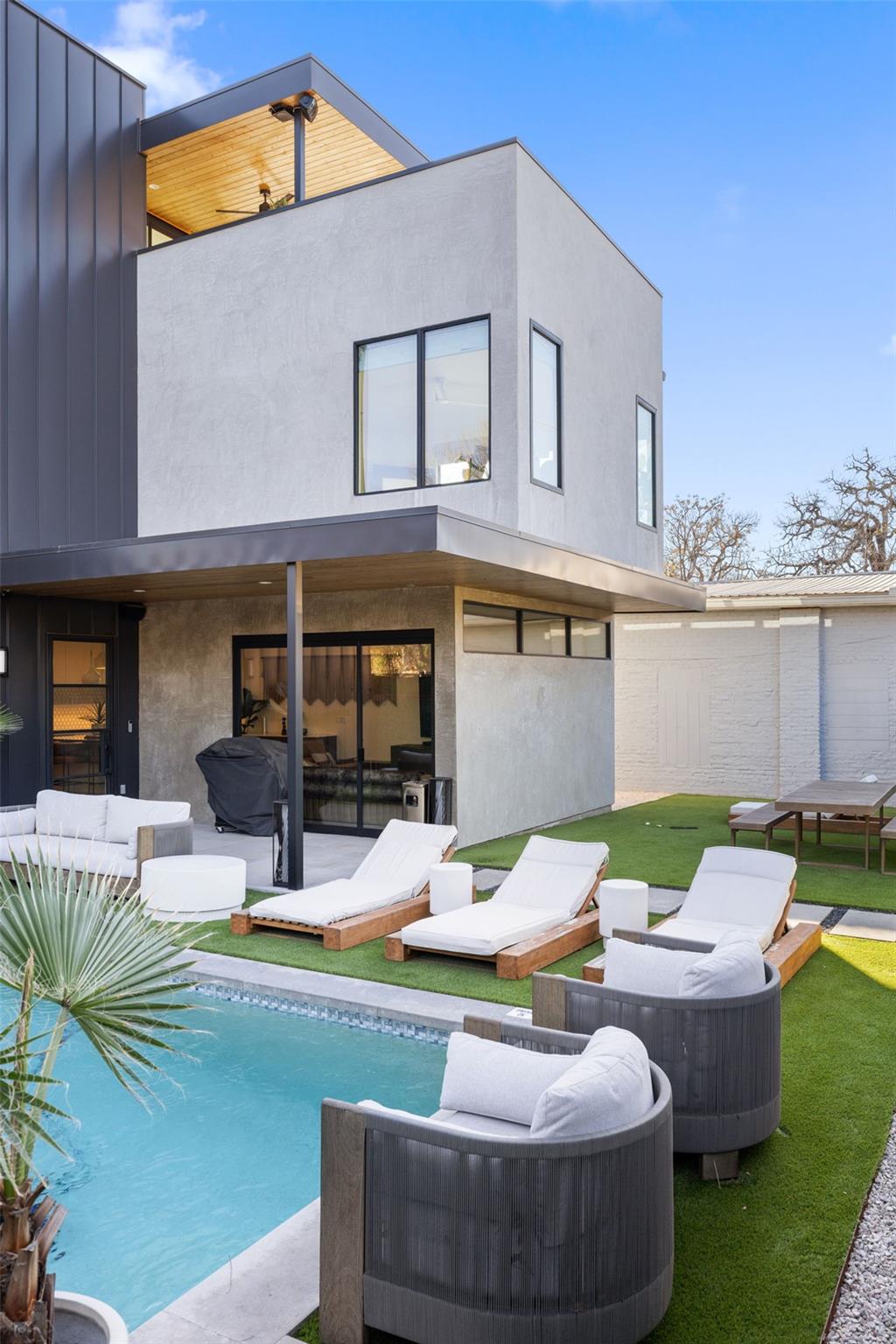 1304 Comal St, Austin, TX 78702