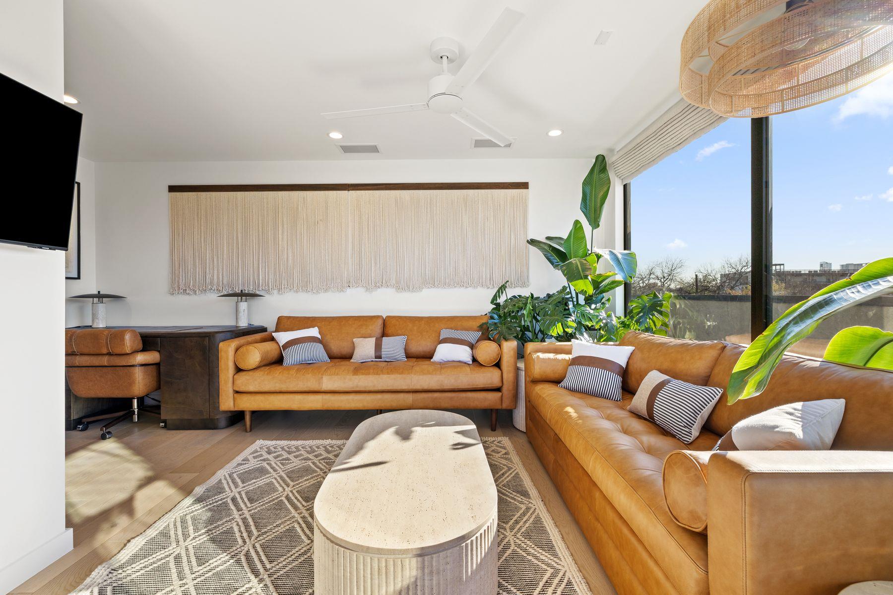 1304 Comal St, Austin, TX 78702