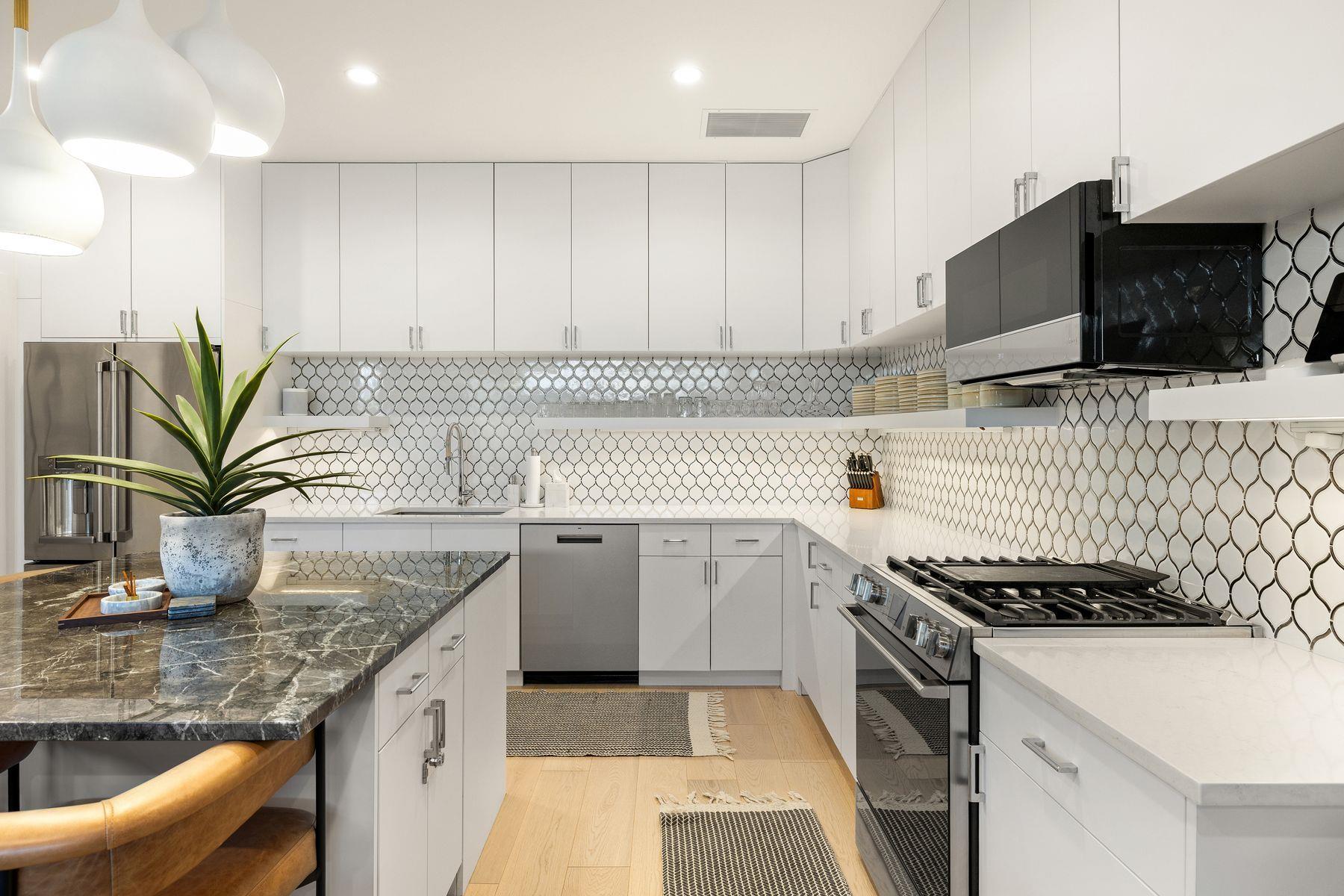 1304 Comal St, Austin, TX 78702