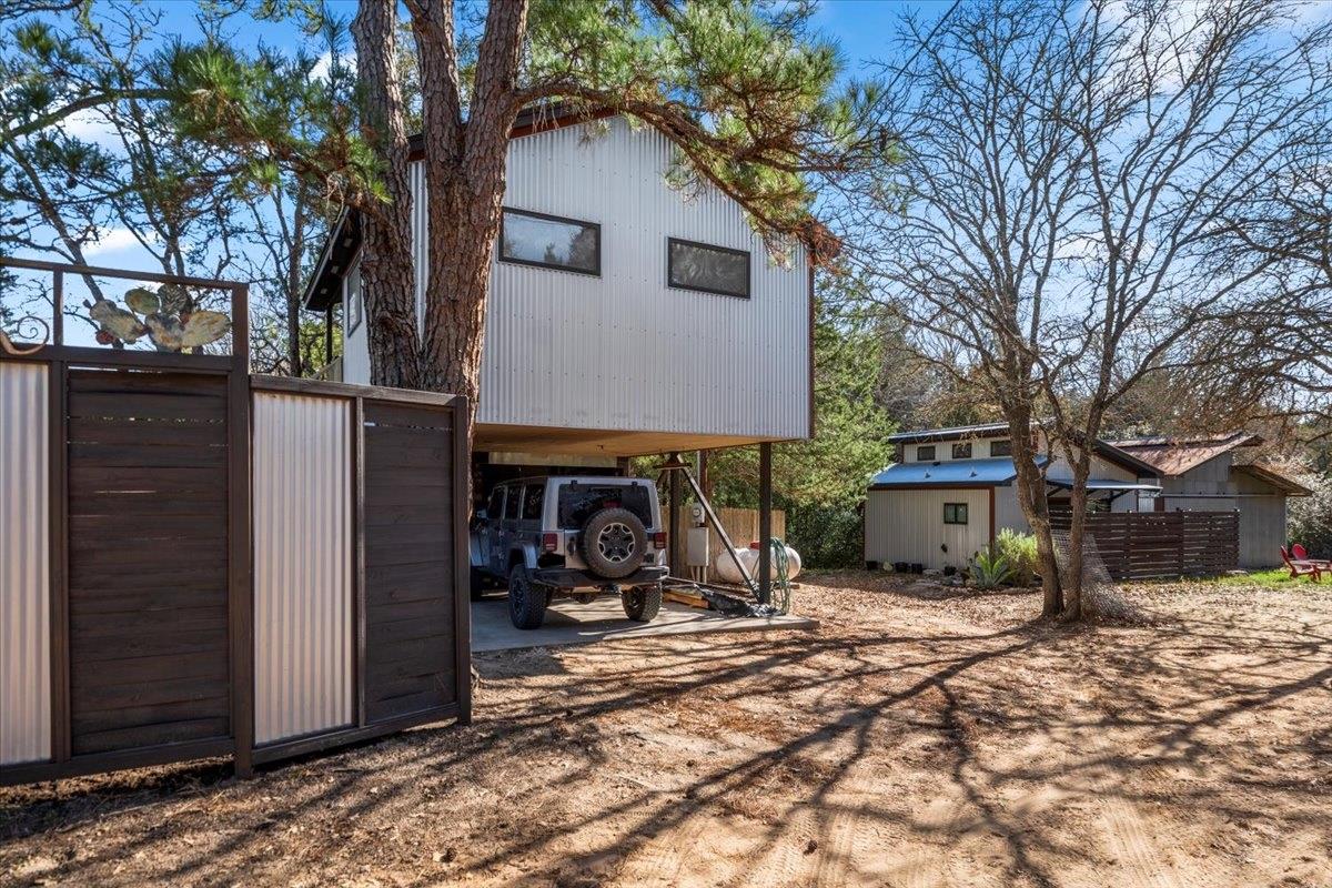 153 Old Wingo Pl, McDade, TX 78650