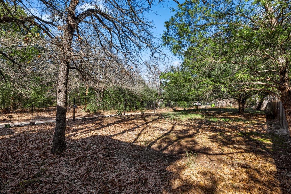 153 Old Wingo Pl, McDade, TX 78650