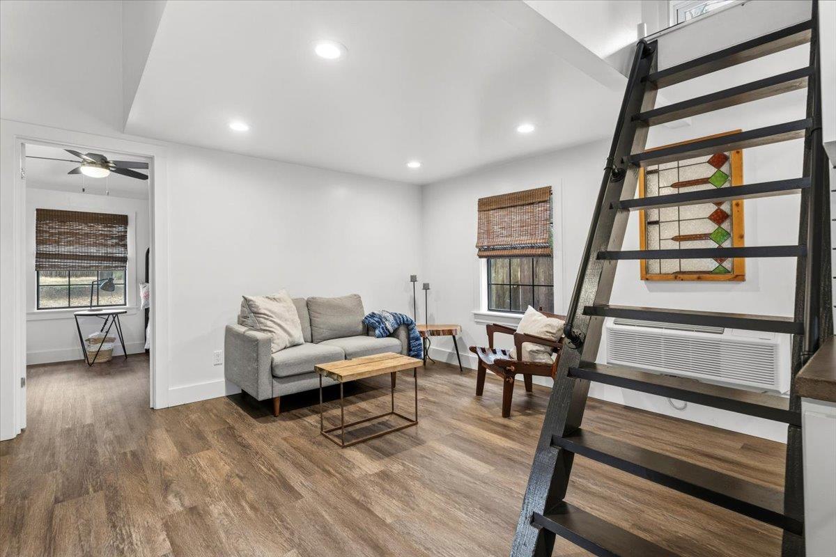 153 Old Wingo Pl, McDade, TX 78650