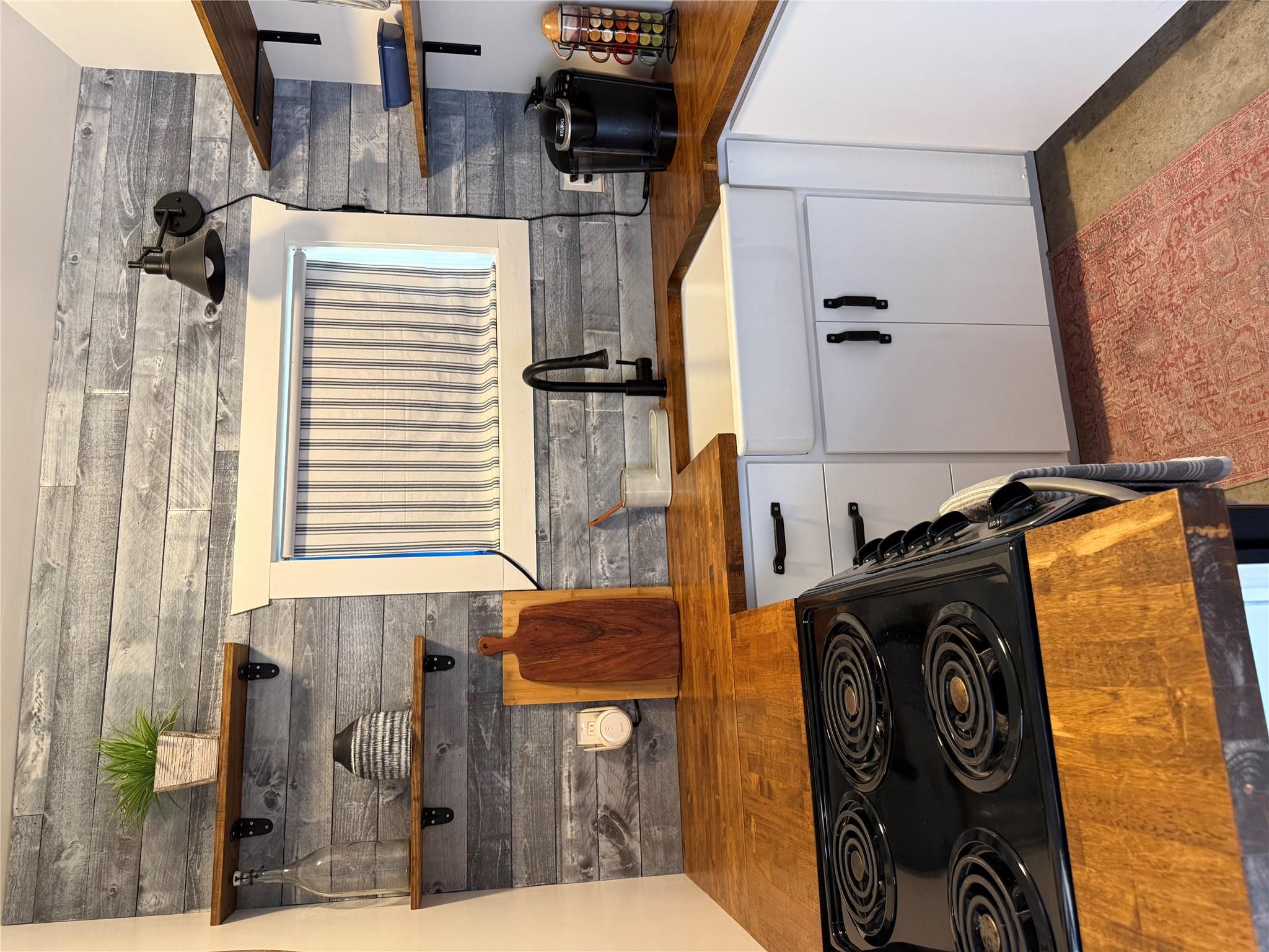 153 Old Wingo Pl, McDade, TX 78650