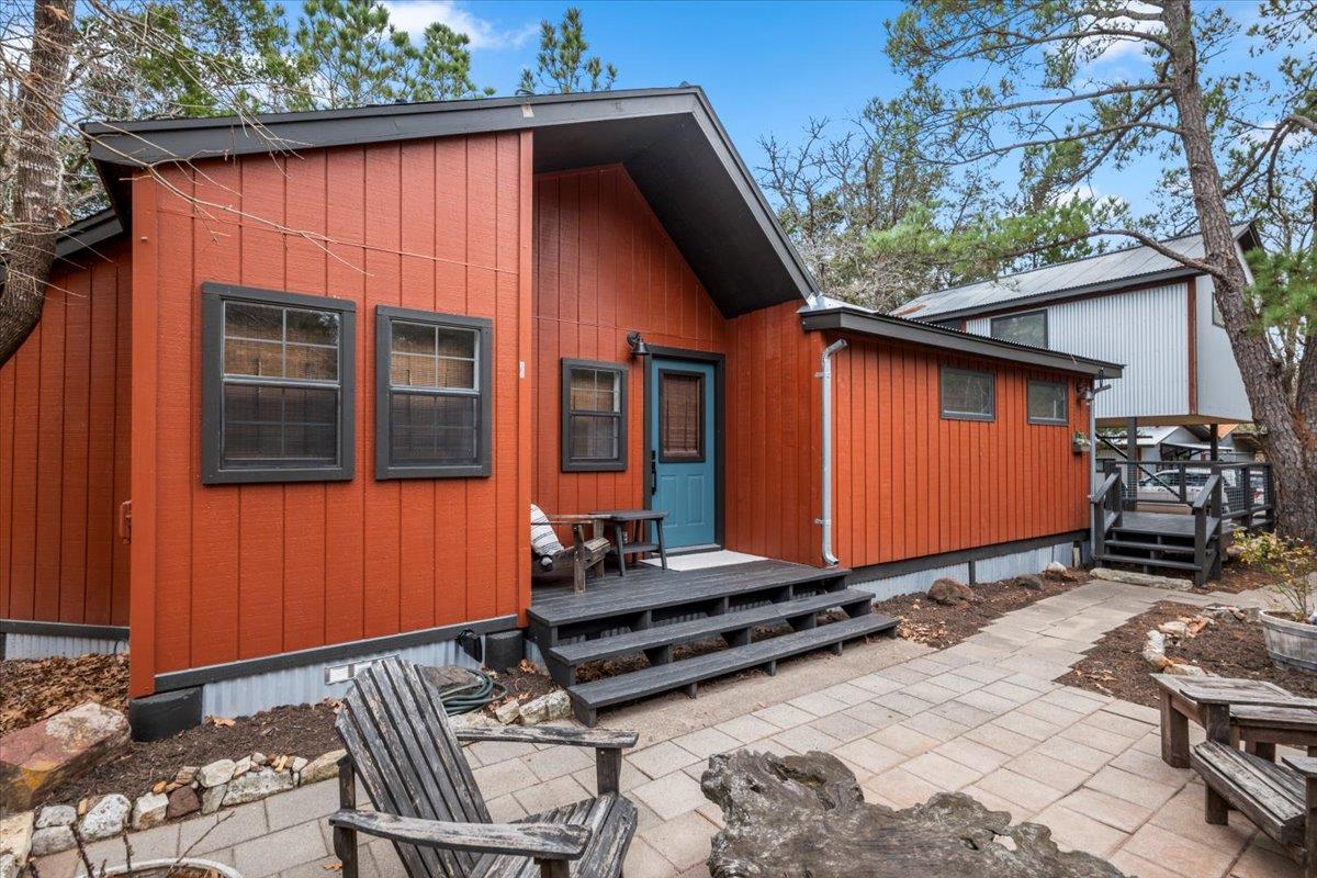 153 Old Wingo Pl, McDade, TX 78650