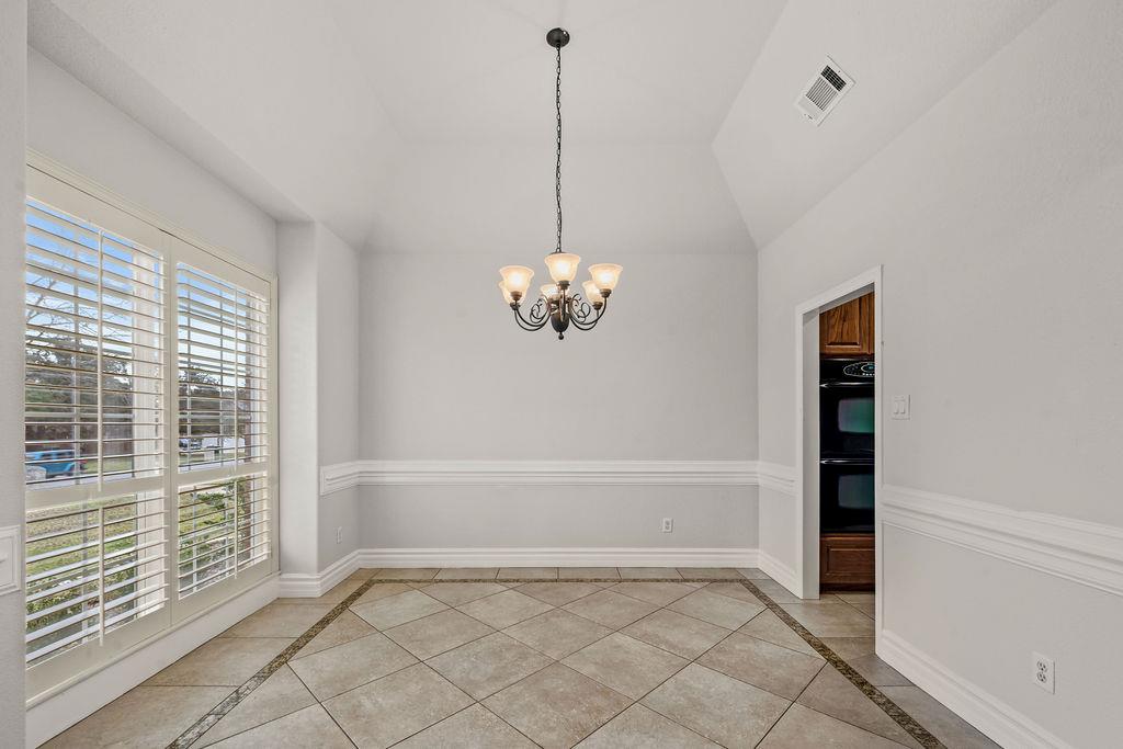 365 Green Park Dr, Belton, TX 76513