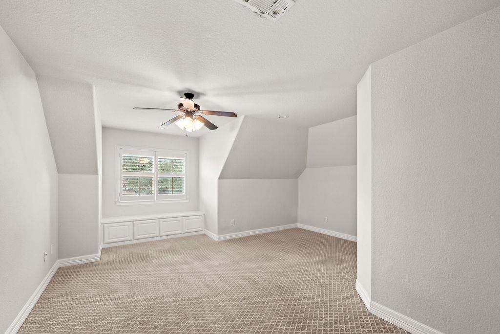 365 Green Park Dr, Belton, TX 76513