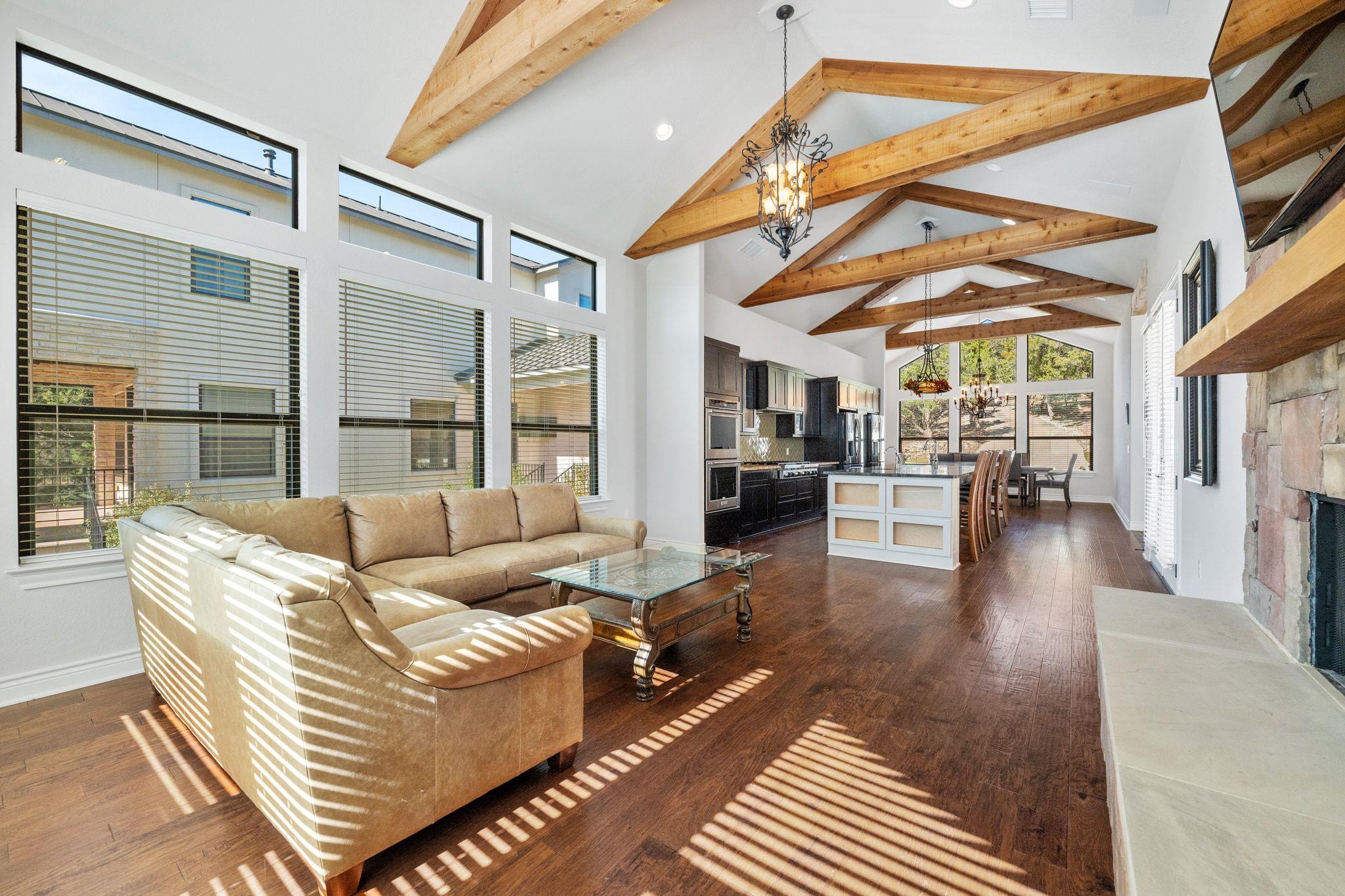 20607 Thurman Bend Rd, Spicewood, TX 78669