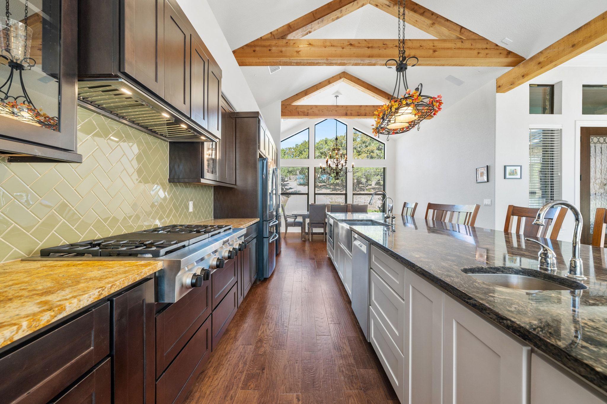 20607 Thurman Bend Rd, Spicewood, TX 78669