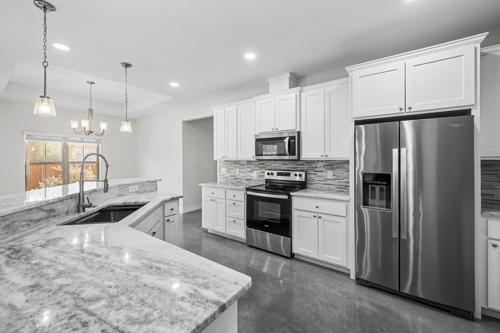 139 W Maple Dr, Granite Shoals, TX 78654