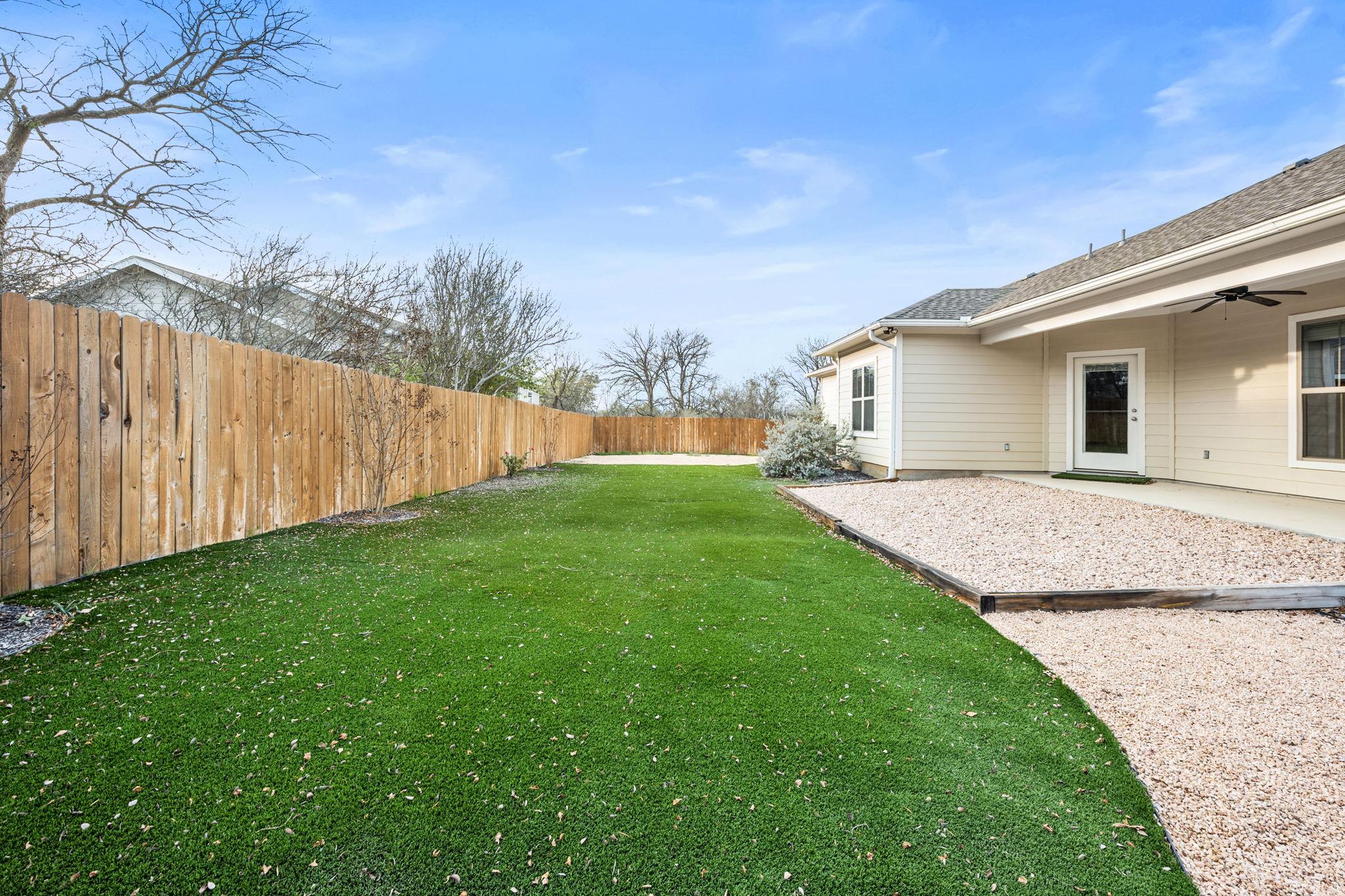 139 W Maple Dr, Granite Shoals, TX 78654