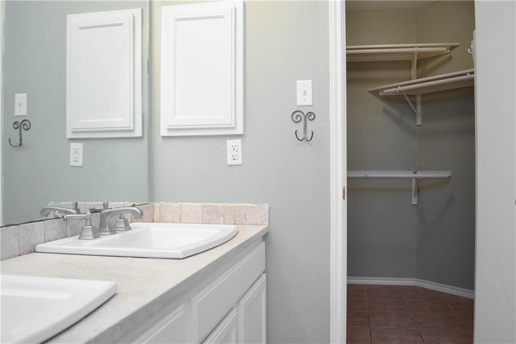 1711 Chamois Knls, Round Rock, TX 78664