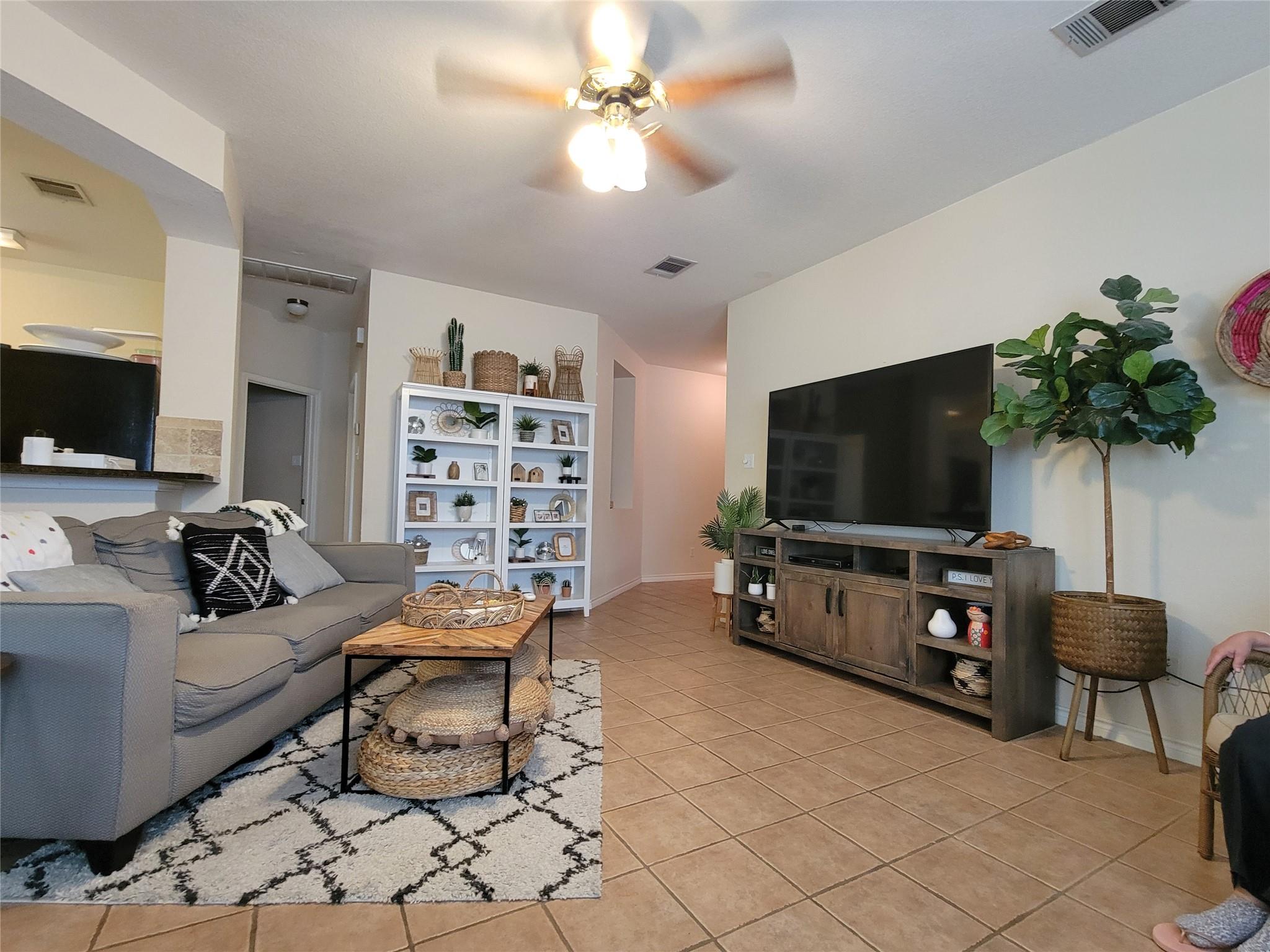 1711 Chamois Knls, Round Rock, TX 78664