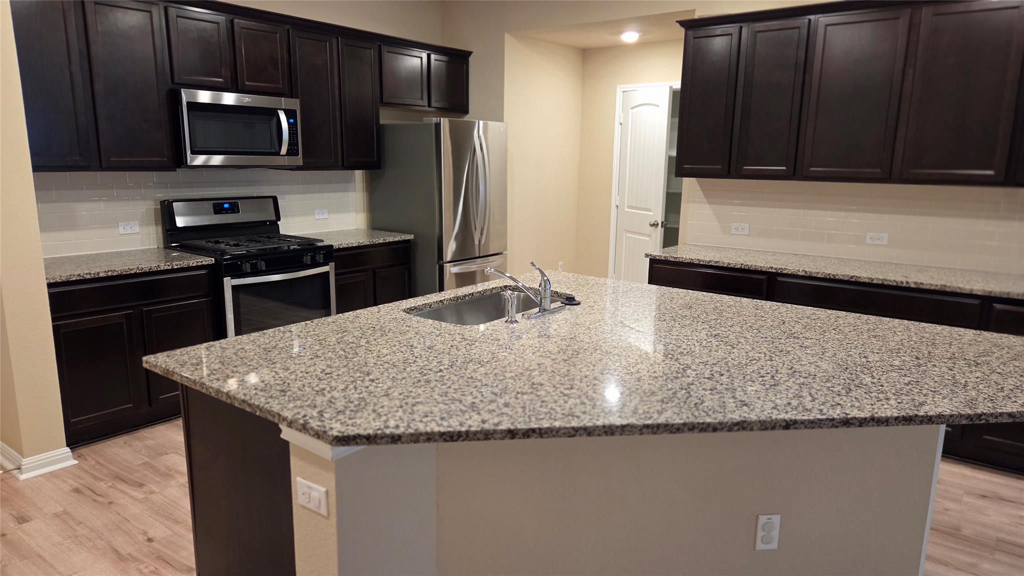 146 Arrowhead Vine St, Leander, TX 78641