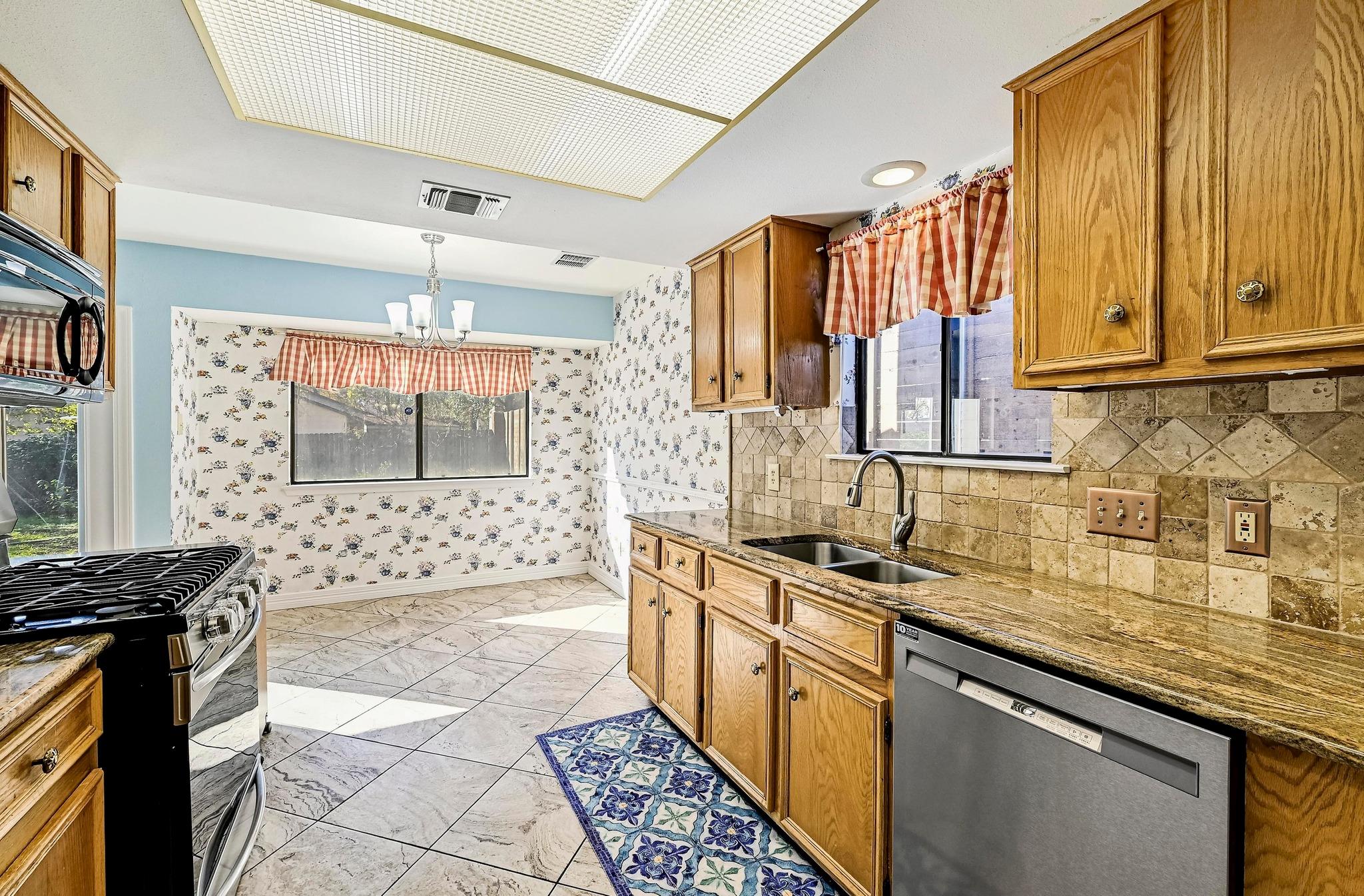 2817 Norfolk Dr, Austin, TX 78745