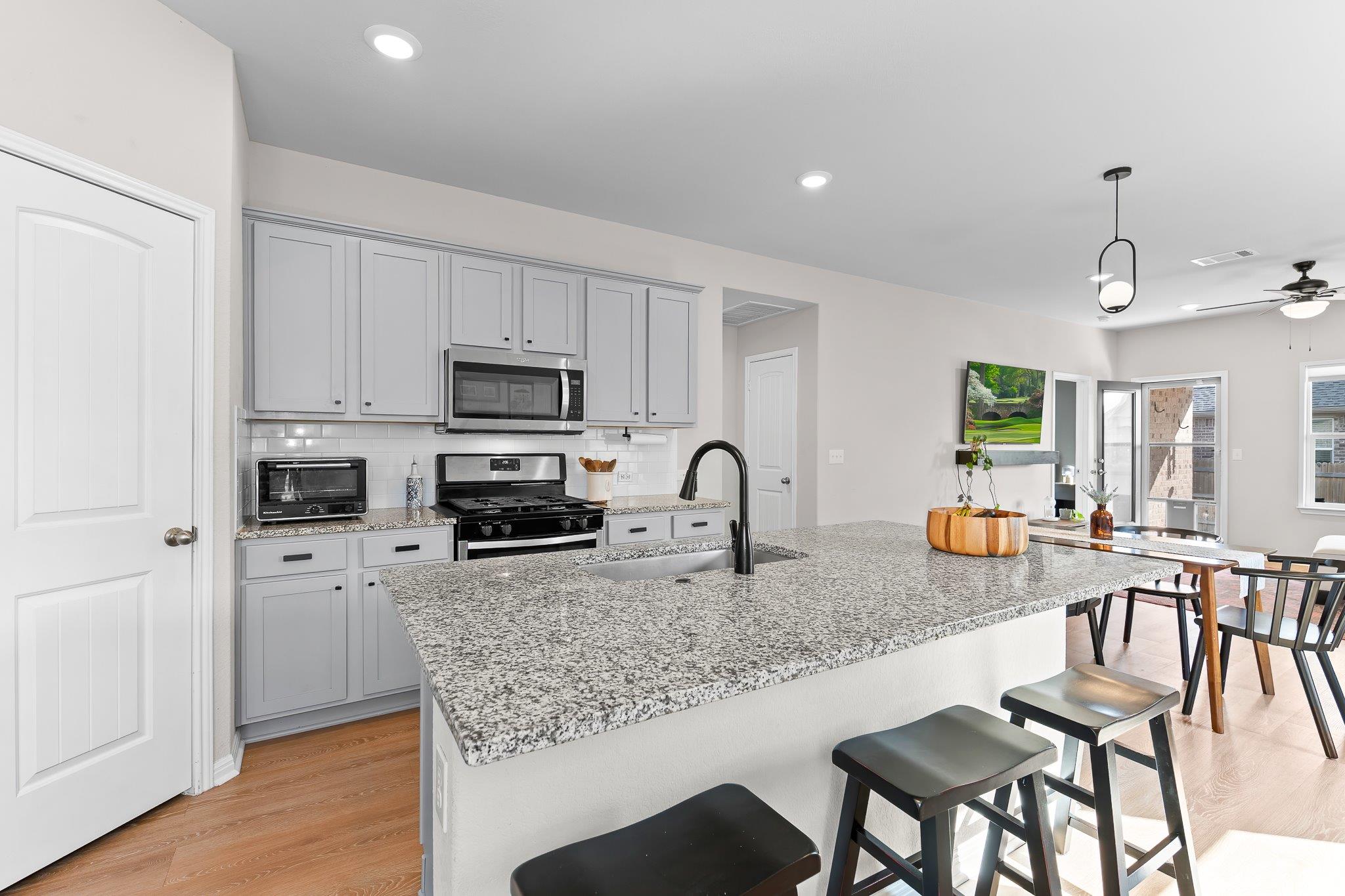 213 Mais Dr, Georgetown, TX 78626