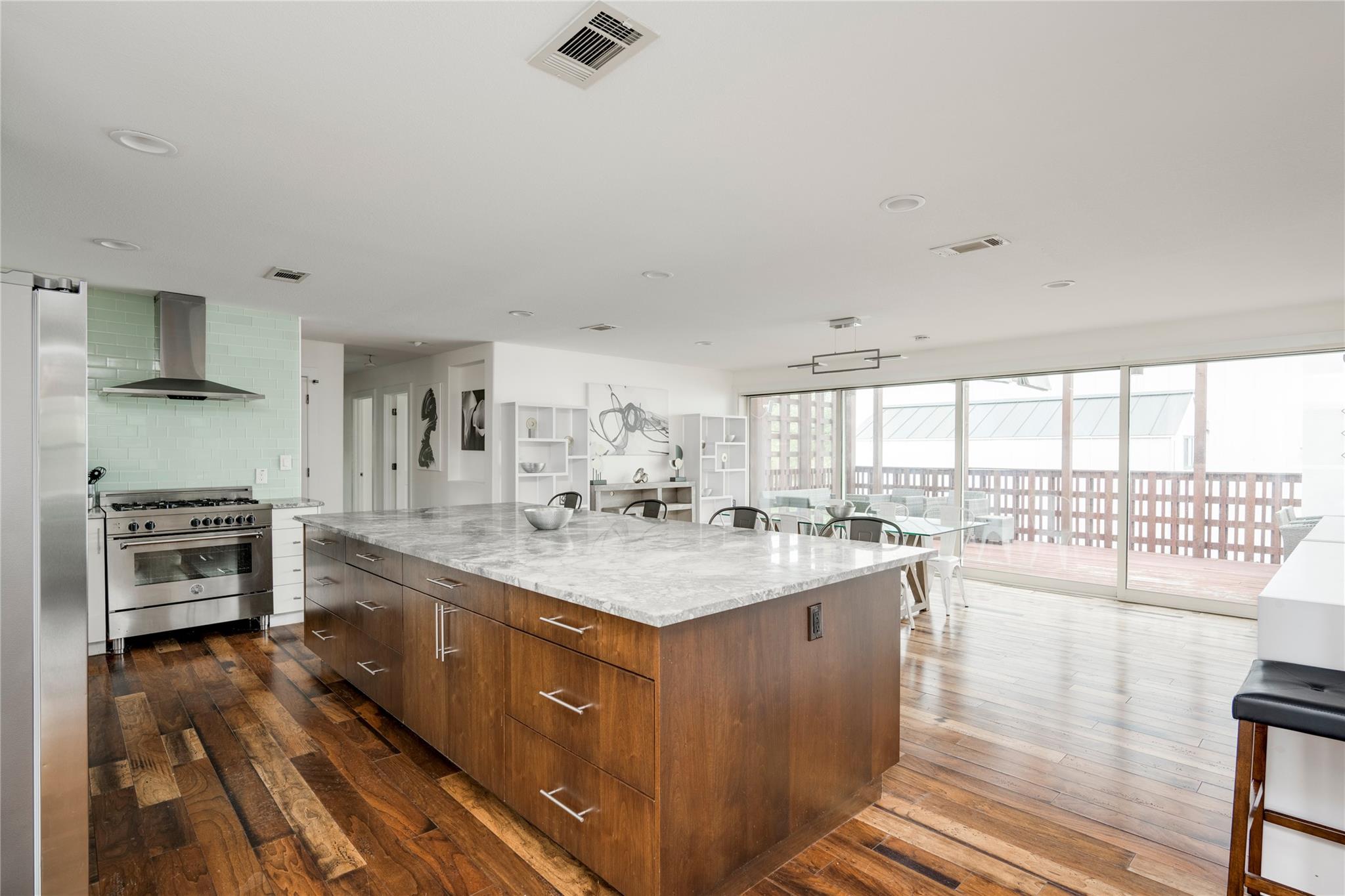 2801 Cedarview Dr # A, Austin, TX 78704