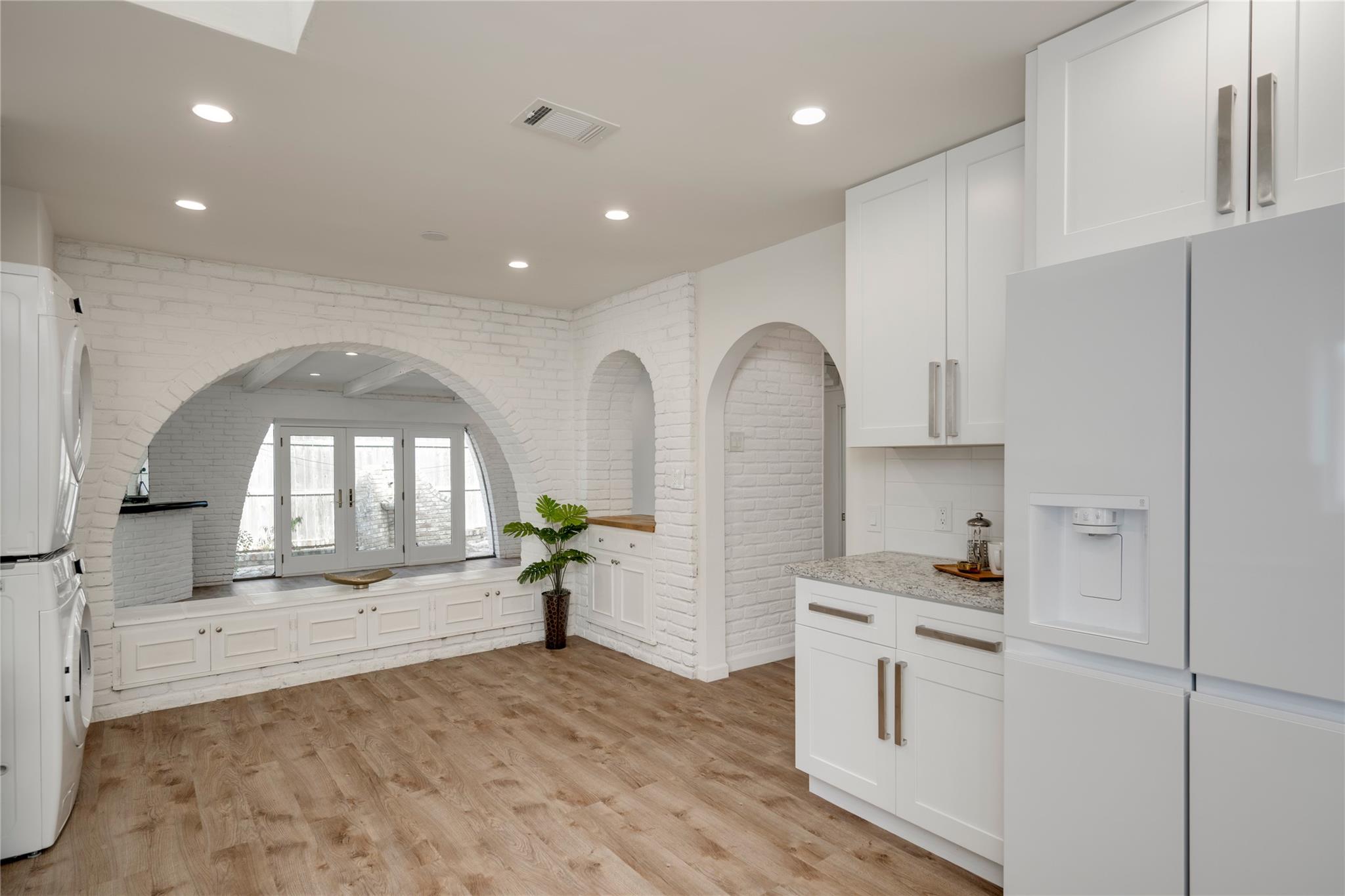 4202 N Hills Dr, Austin, TX 78731