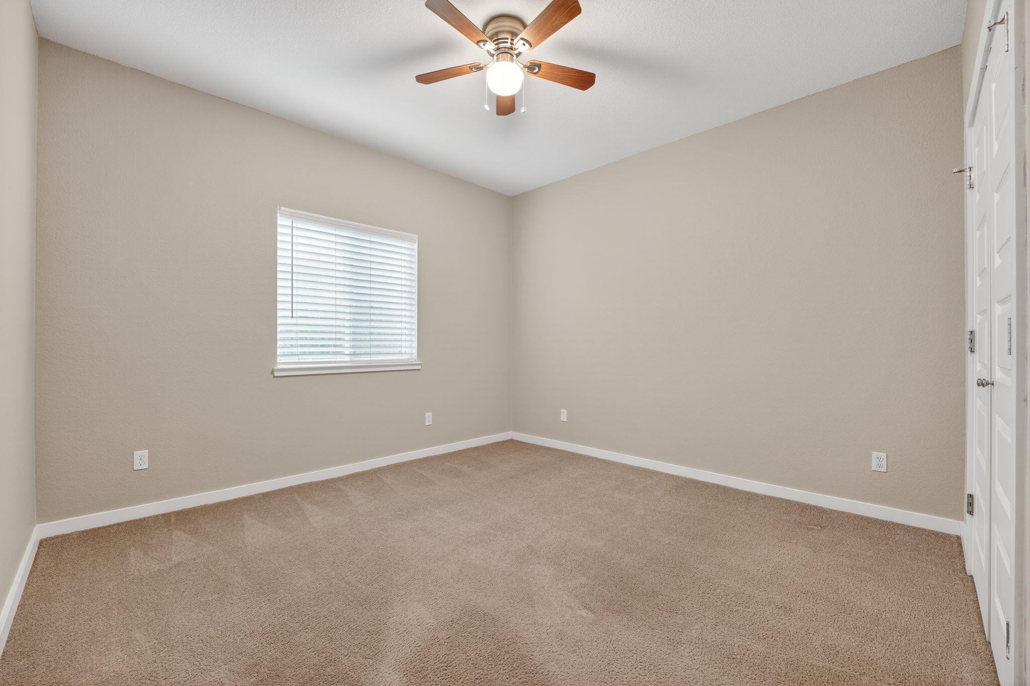 309 Cotton Cir, Thrall, TX 76578