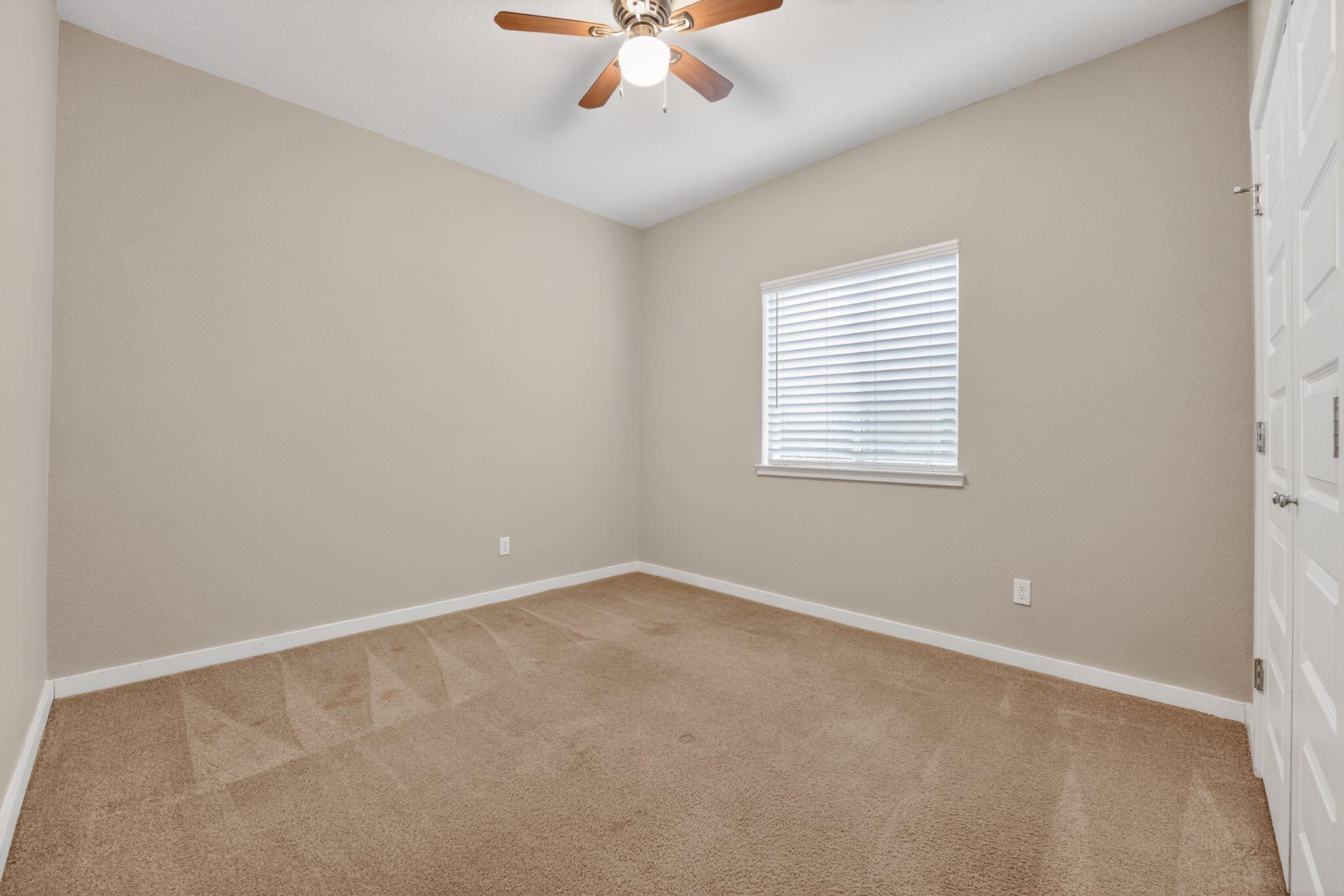 309 Cotton Cir, Thrall, TX 76578