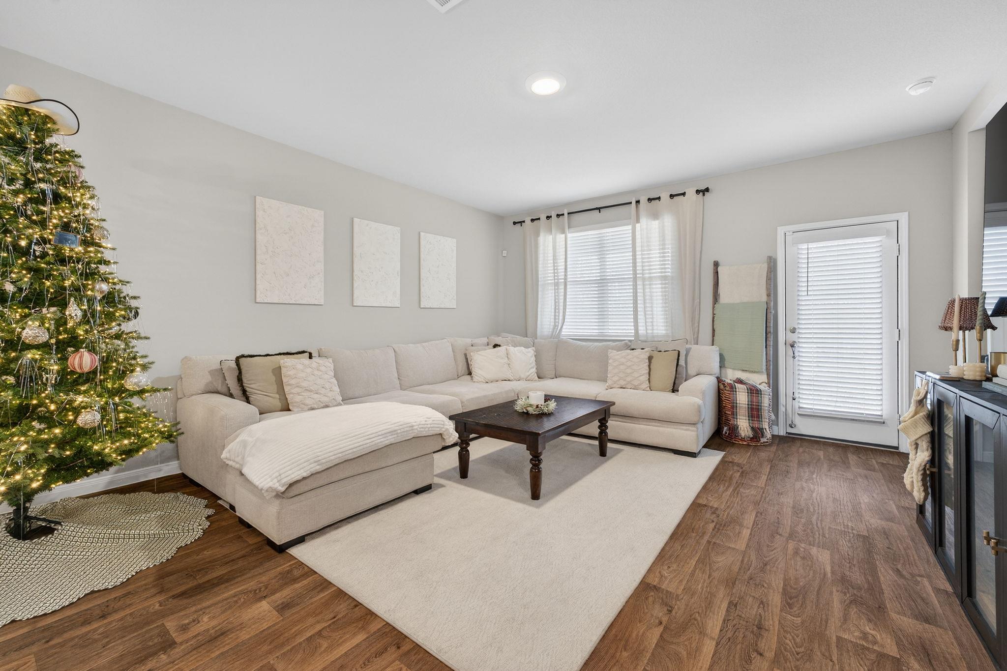 301 Carolina Buckthorn Dr, Kyle, TX 78640