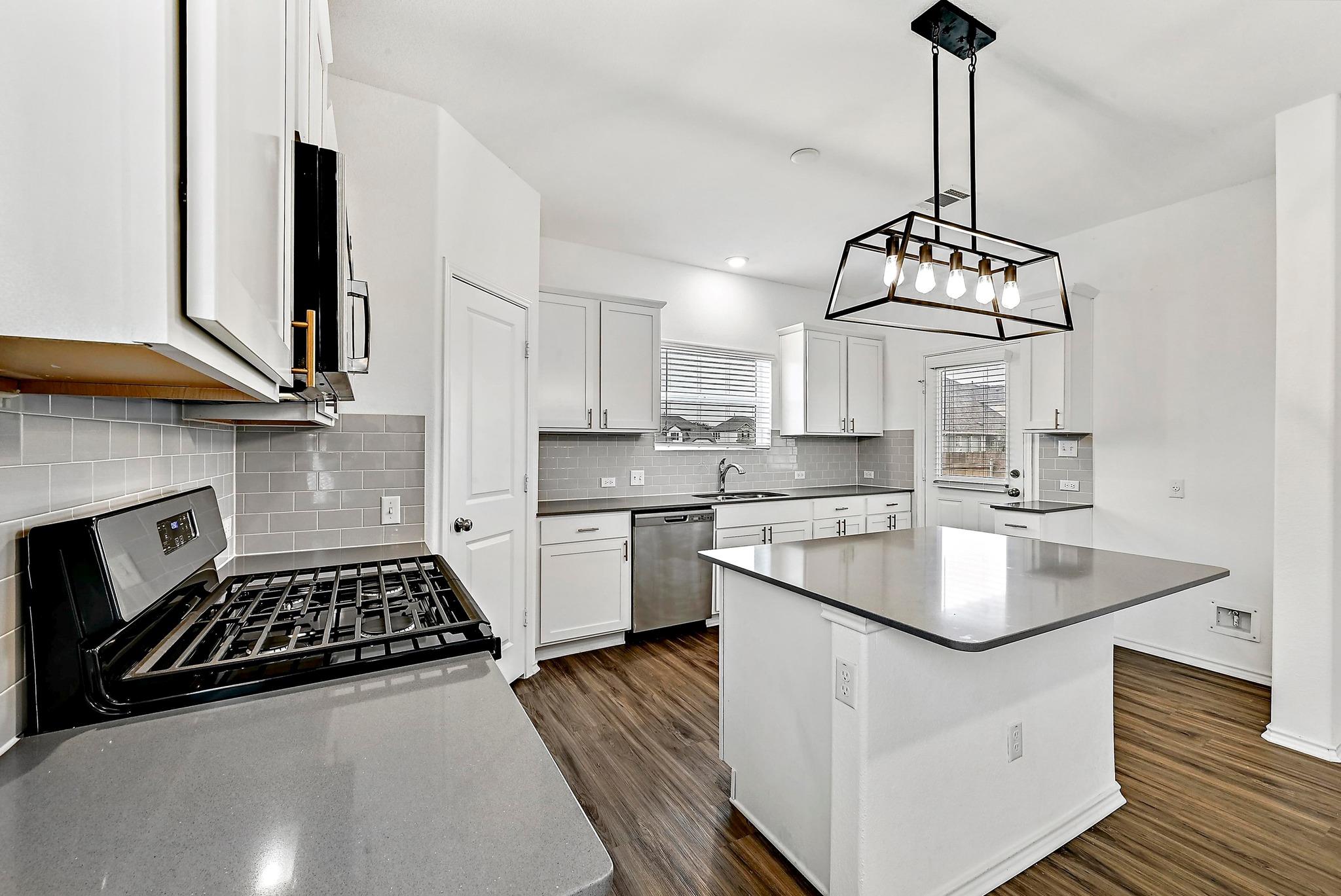 22809 AGAVE GROVE Dr, Lago Vista, TX 78645