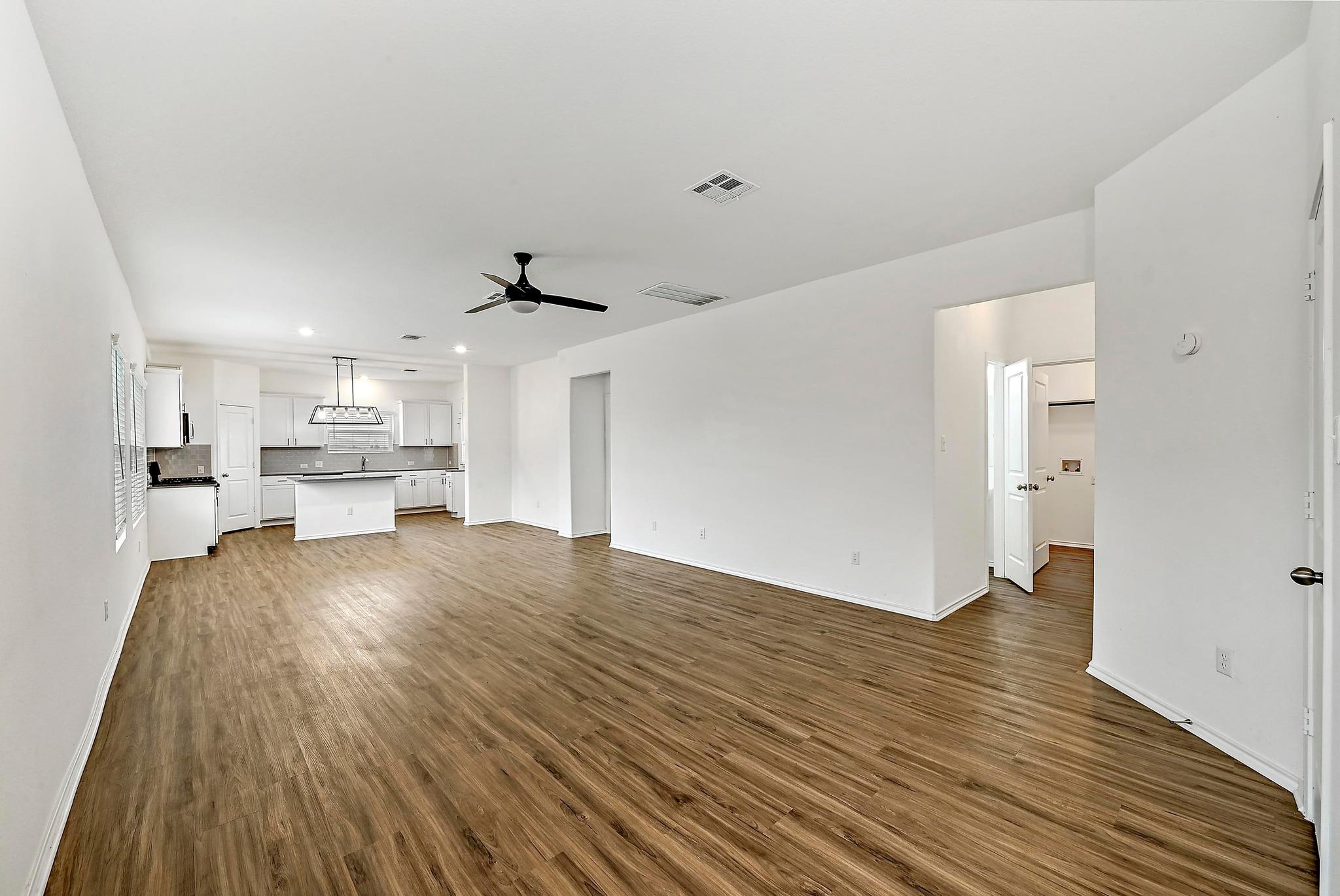 22809 AGAVE GROVE Dr, Lago Vista, TX 78645