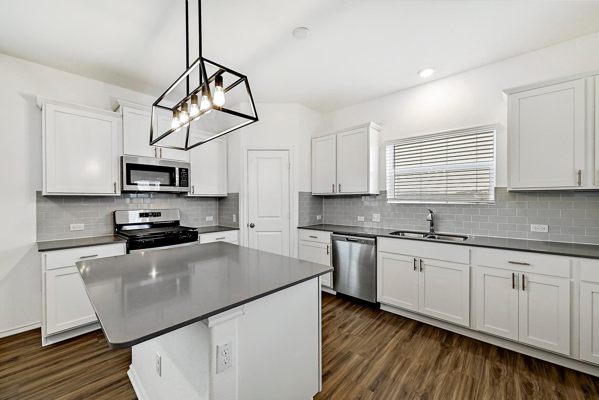 22809 AGAVE GROVE Dr, Lago Vista, TX 78645