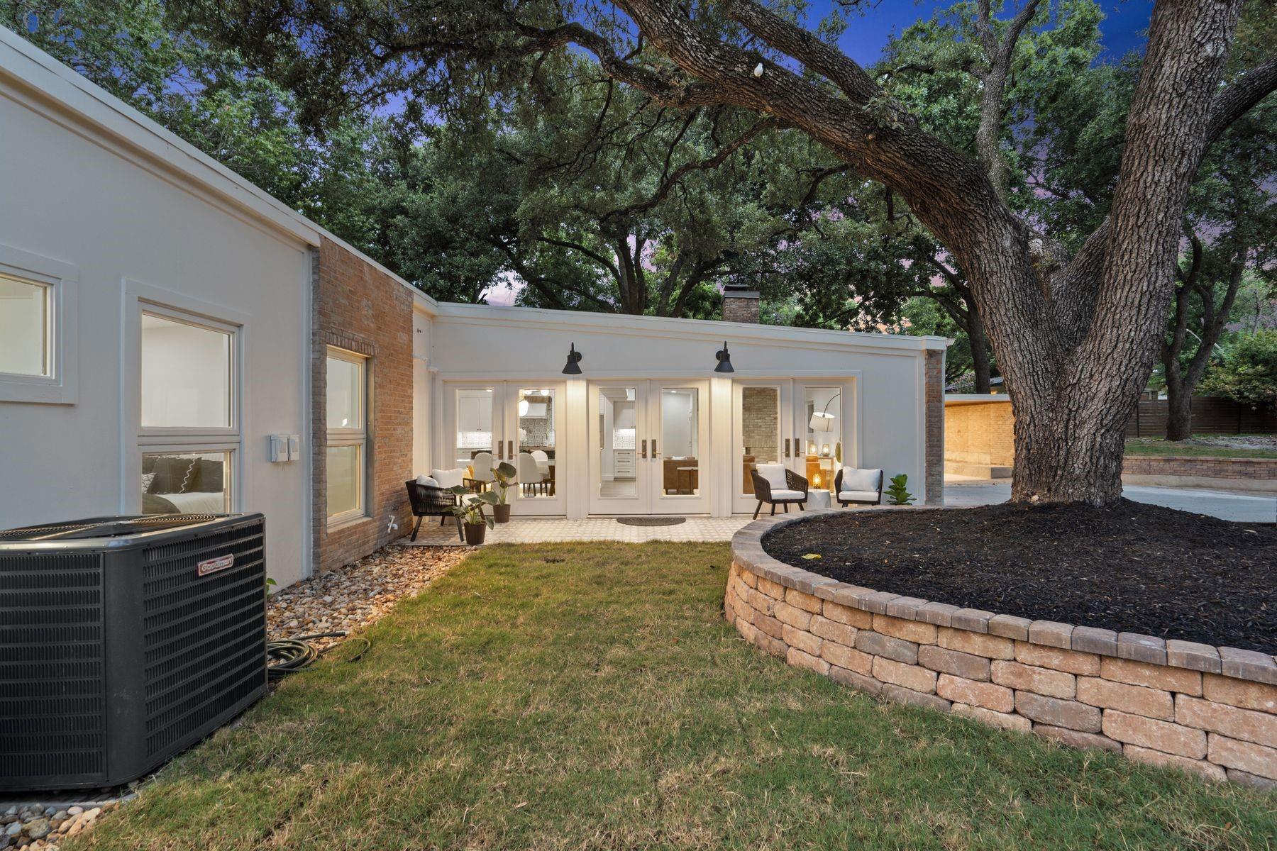 1503 E 15th St, Georgetown, TX 78626
