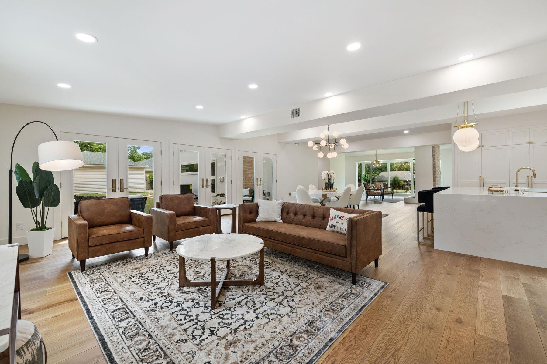 1503 E 15th St, Georgetown, TX 78626