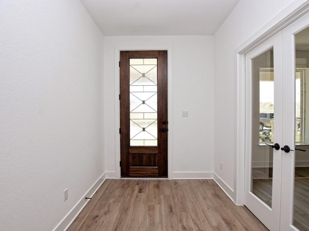 920 Ray Berglund Blvd, Round Rock, TX 78664