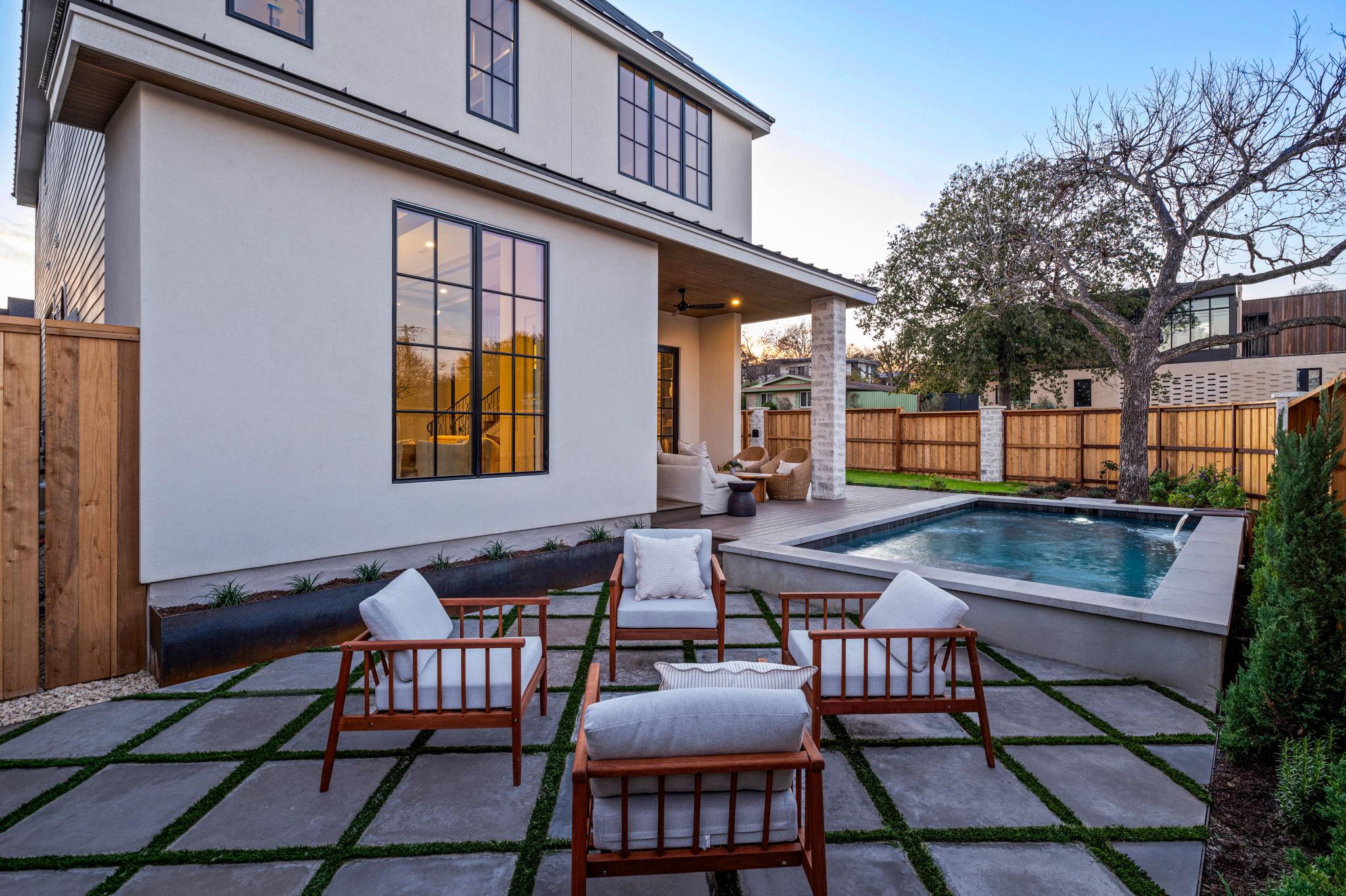 2105 Ann Arbor Ave, Austin, TX 78704