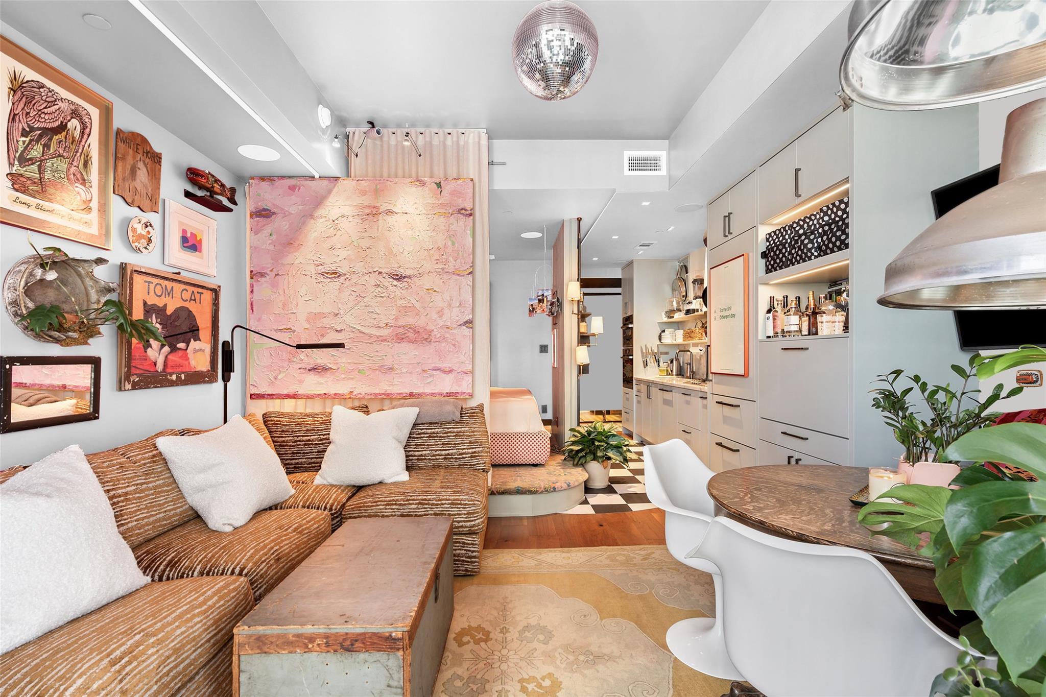 44 East Ave # 1706, Austin, TX 78701