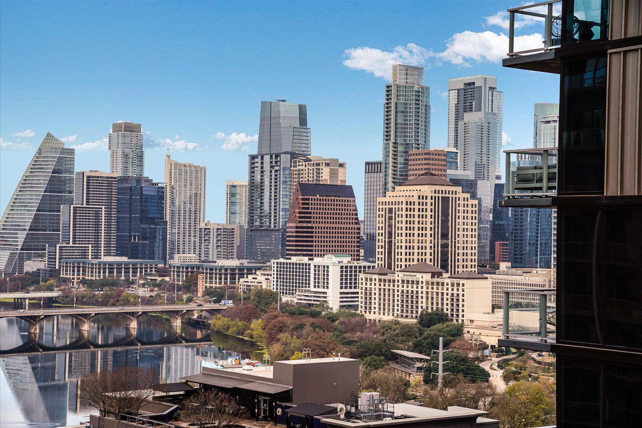 44 East Ave # 1706, Austin, TX 78701