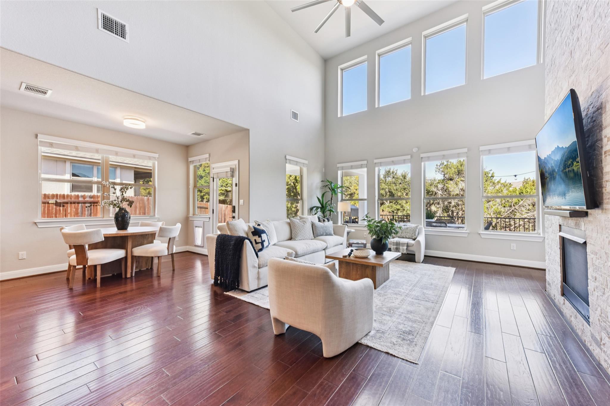 5629 Siragusa Dr, Austin, TX 78738