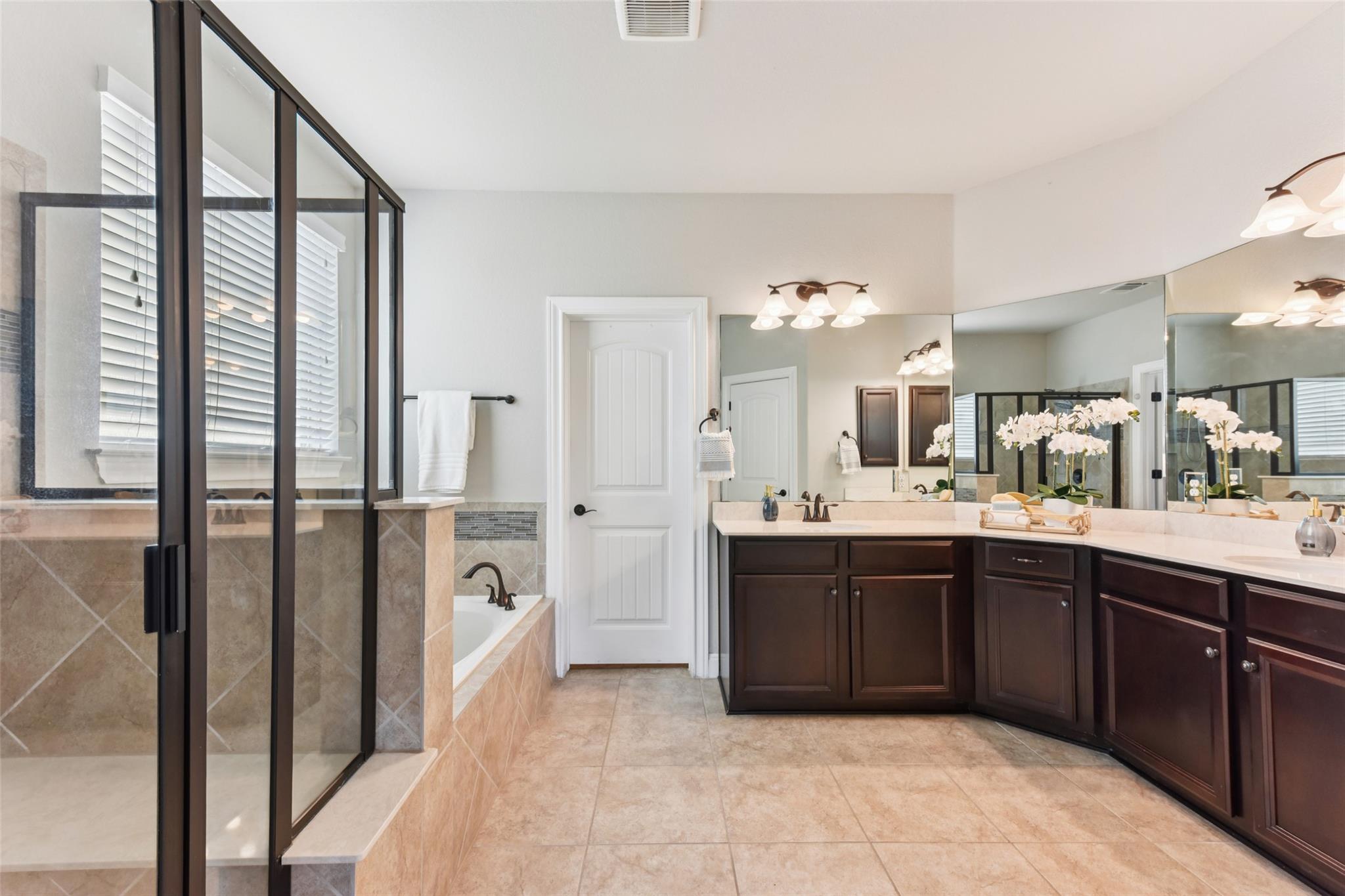 5629 Siragusa Dr, Austin, TX 78738