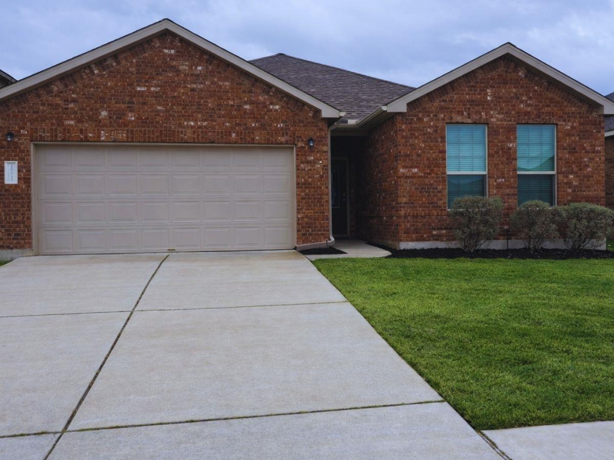 19813 Shinning Isle Run, Pflugerville, TX 78660