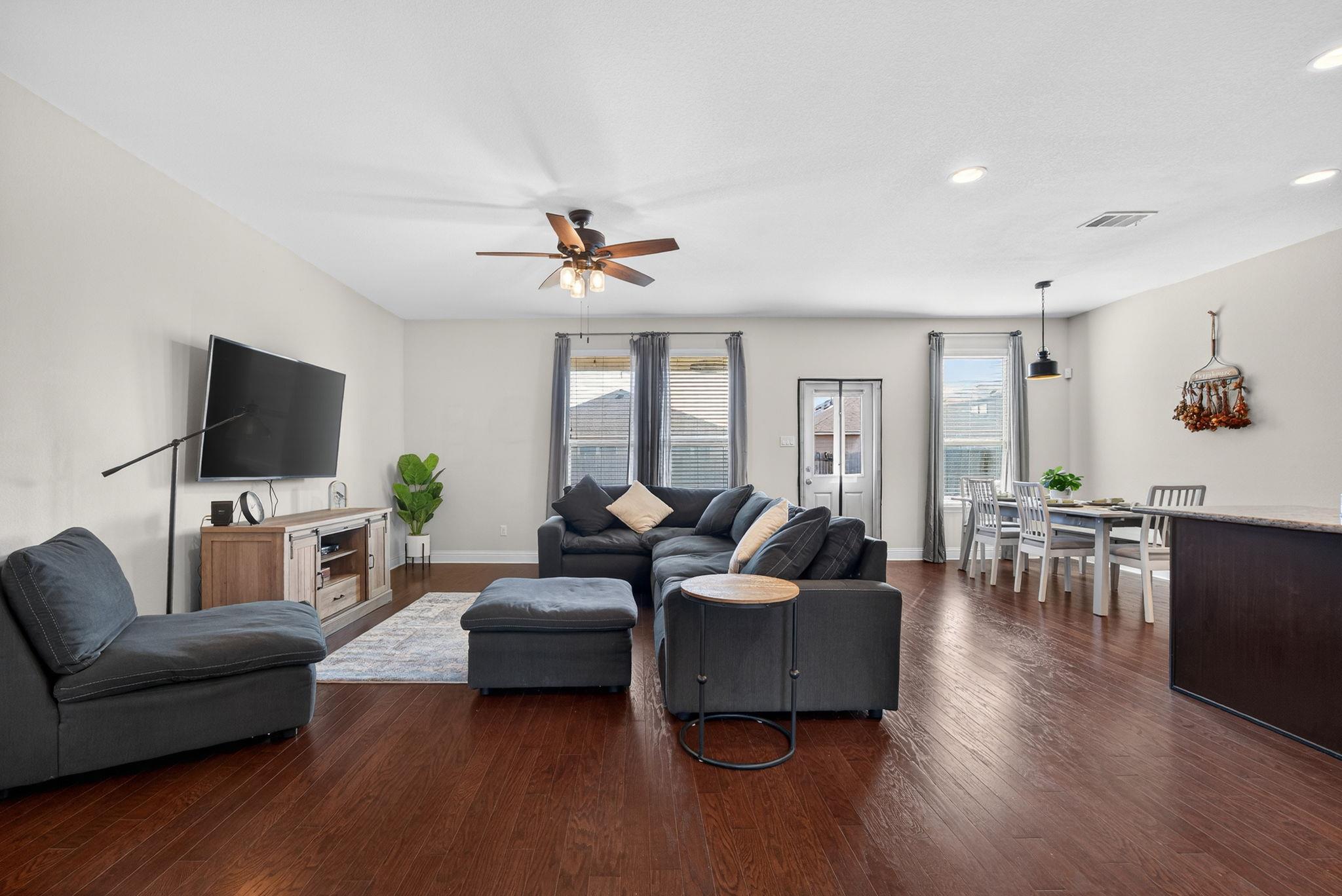 19813 Shinning Isle Run, Pflugerville, TX 78660