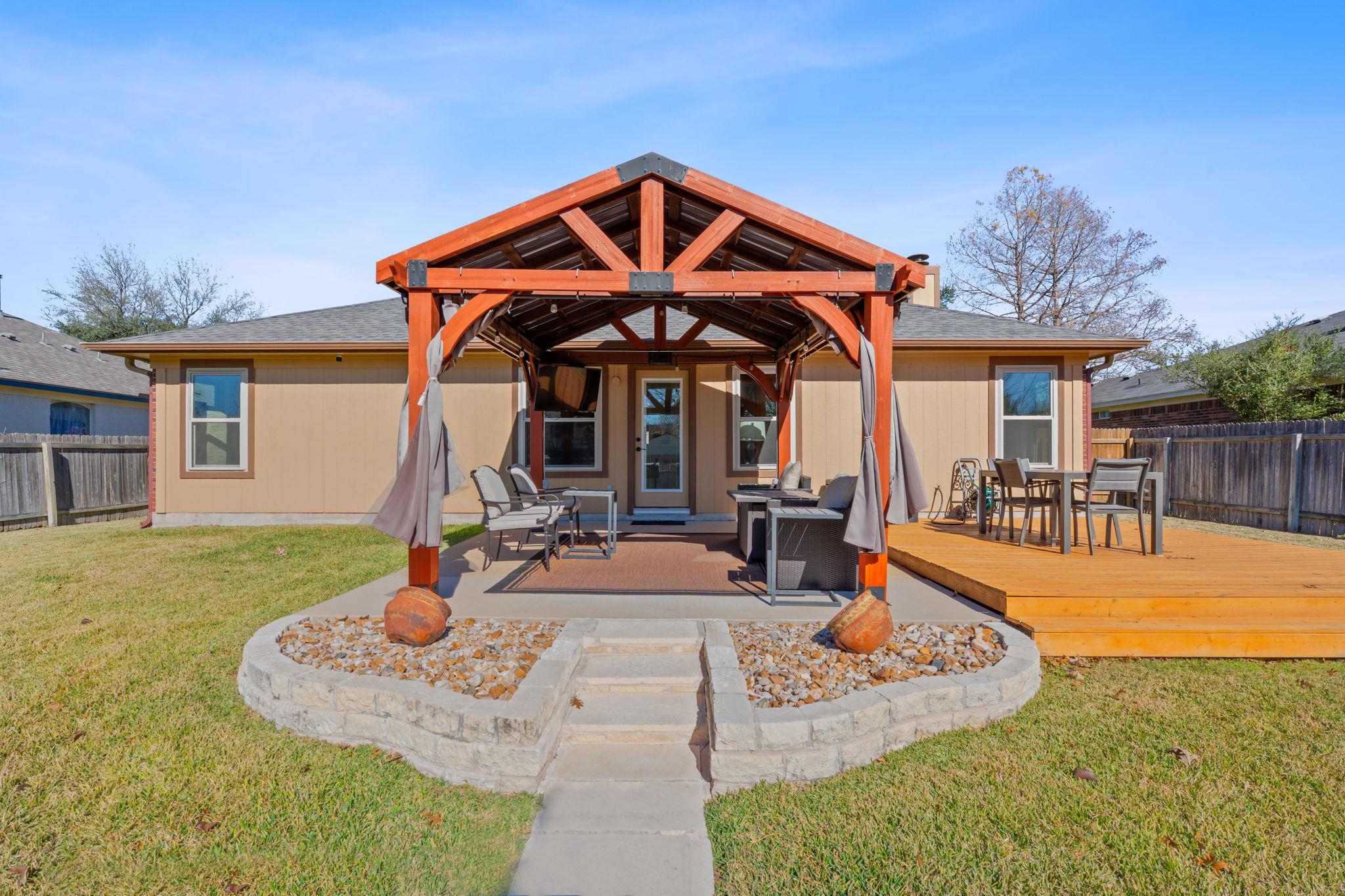 1203 Crossvine Way, Pflugerville, TX 78660