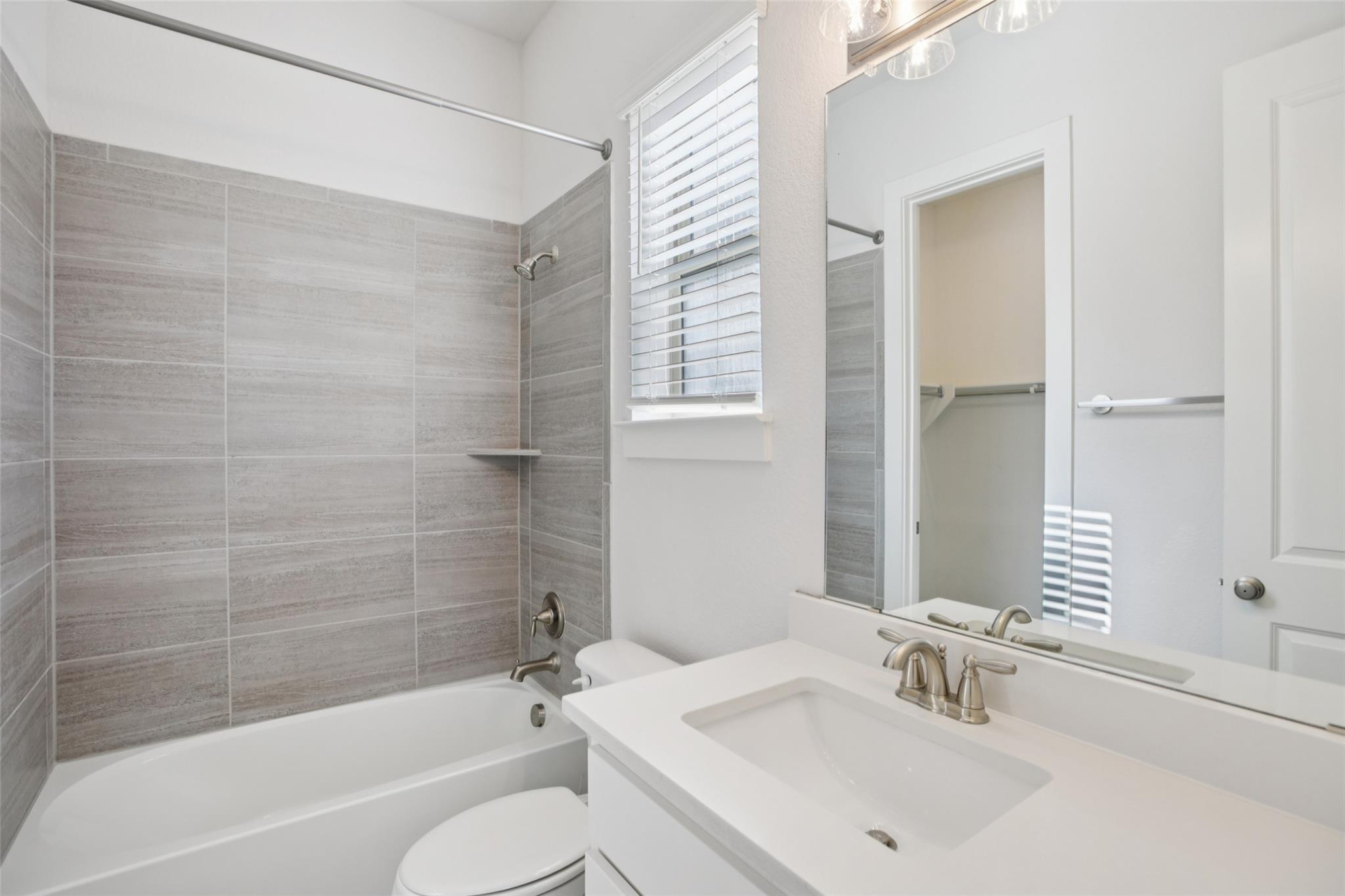 517 Copper Sage Dr, San Marcos, TX 78666